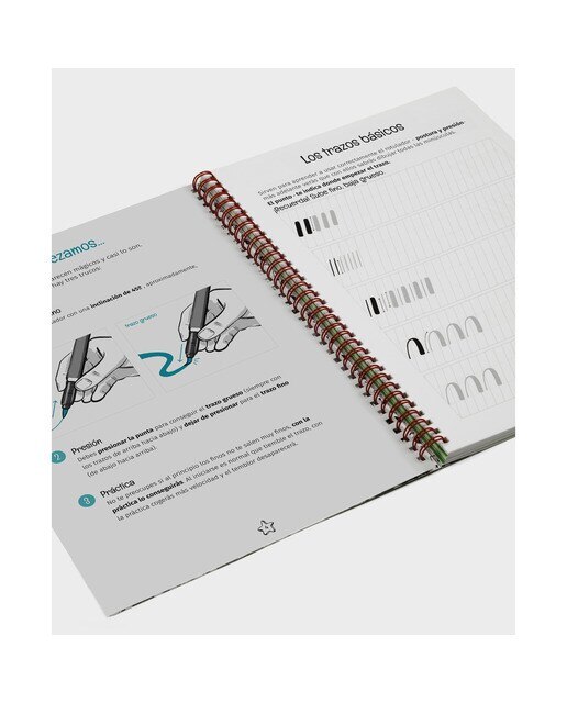 Caderno  temático unicornio lettering de Amperse 4