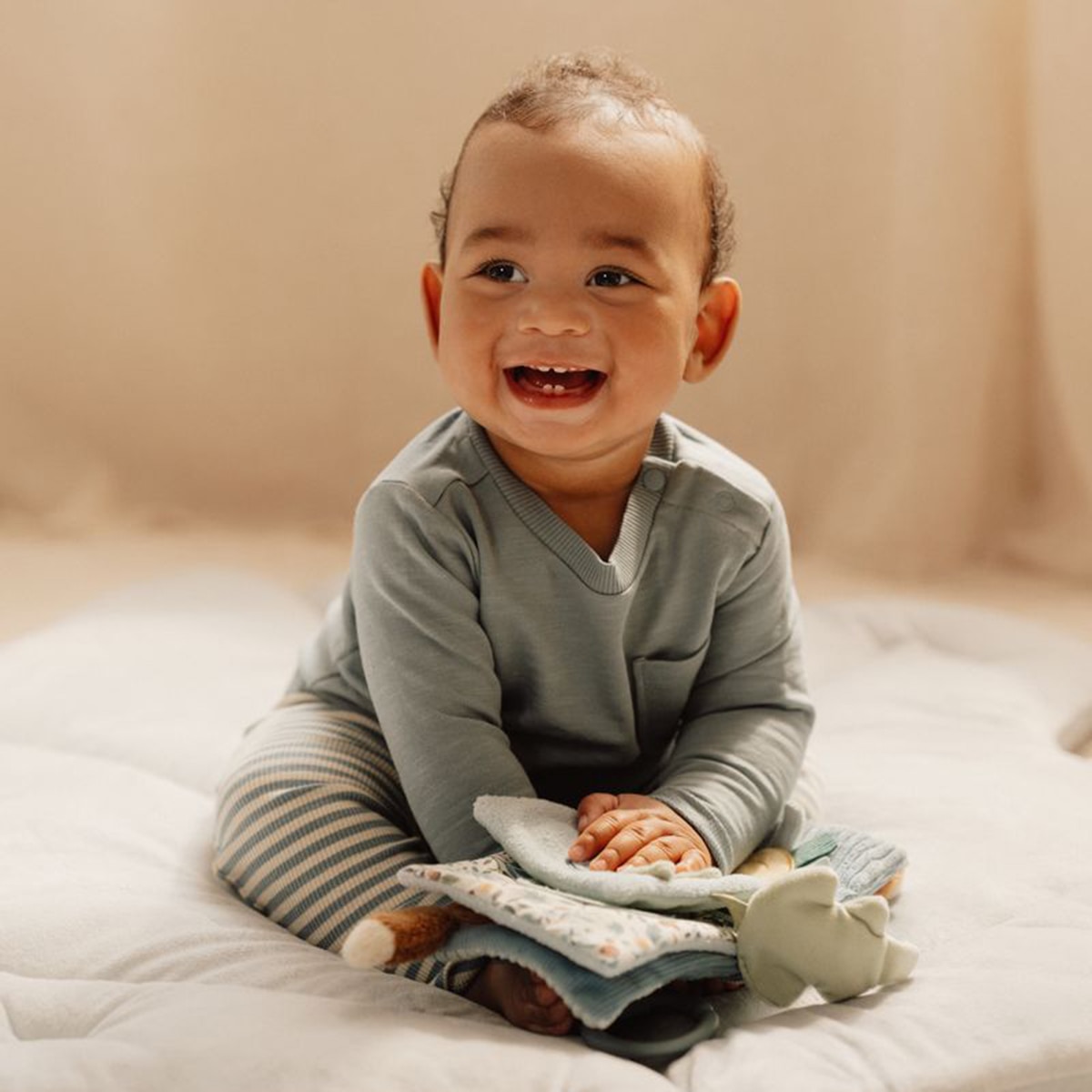 Livro macio Little Dutch com argola Azul-claro-12