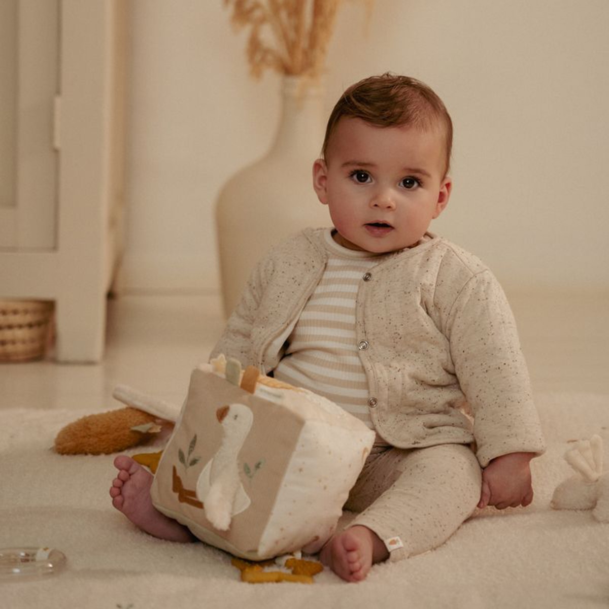 Cubo macio de atividades Little Dutch coleção Newborn Naturals Bege Serra-8