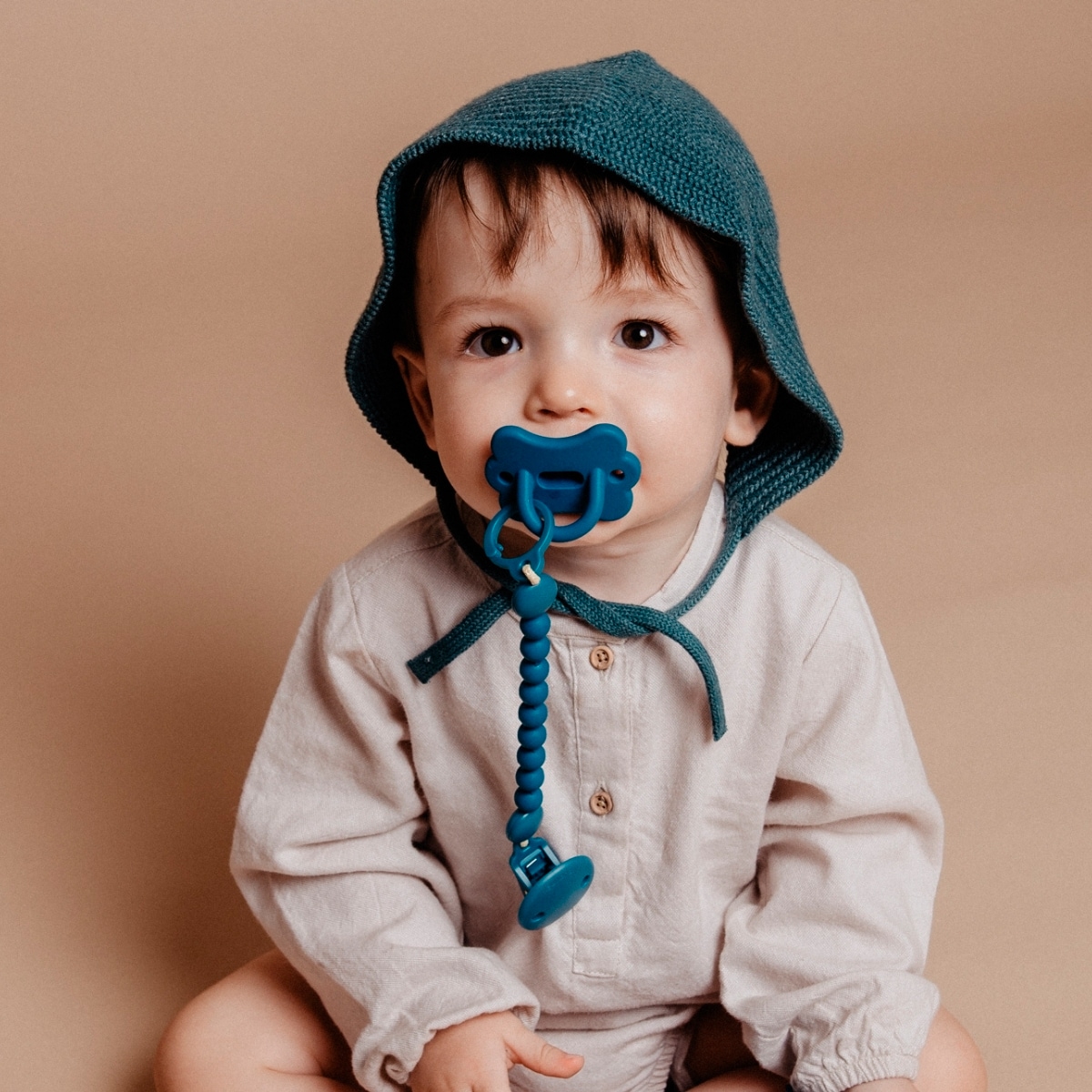 Pinça de Chupeta Bolinhas Silicone Colour Essence Lilás-3