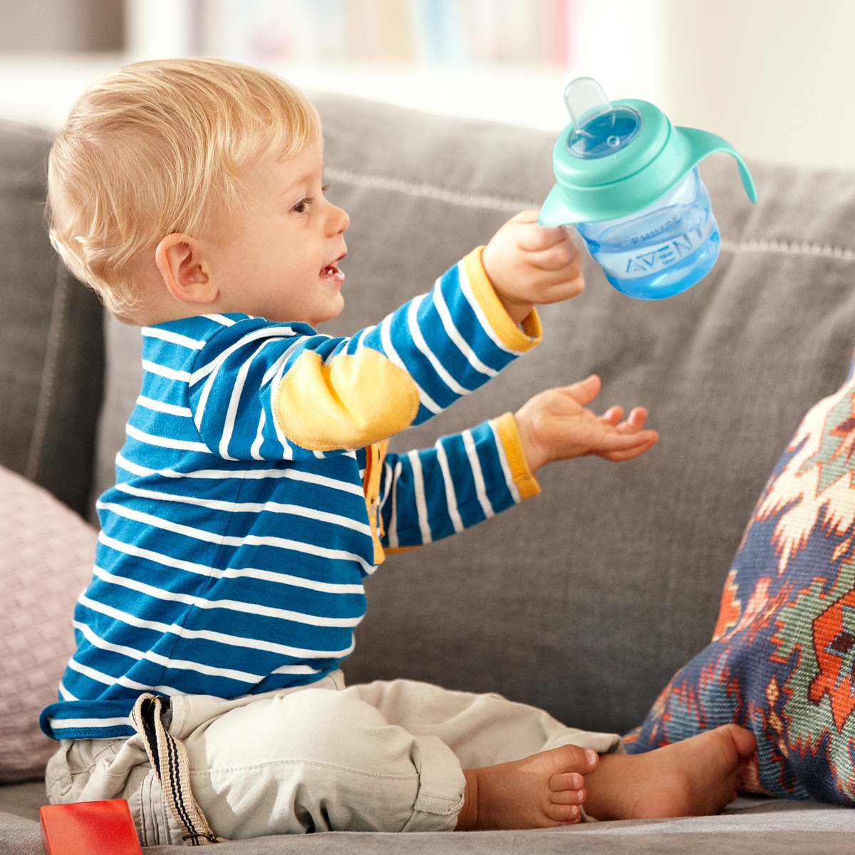 Taza Antigoteo Philips Avent boquilla silicona (200 ml.) +6 M Azul Azul-3