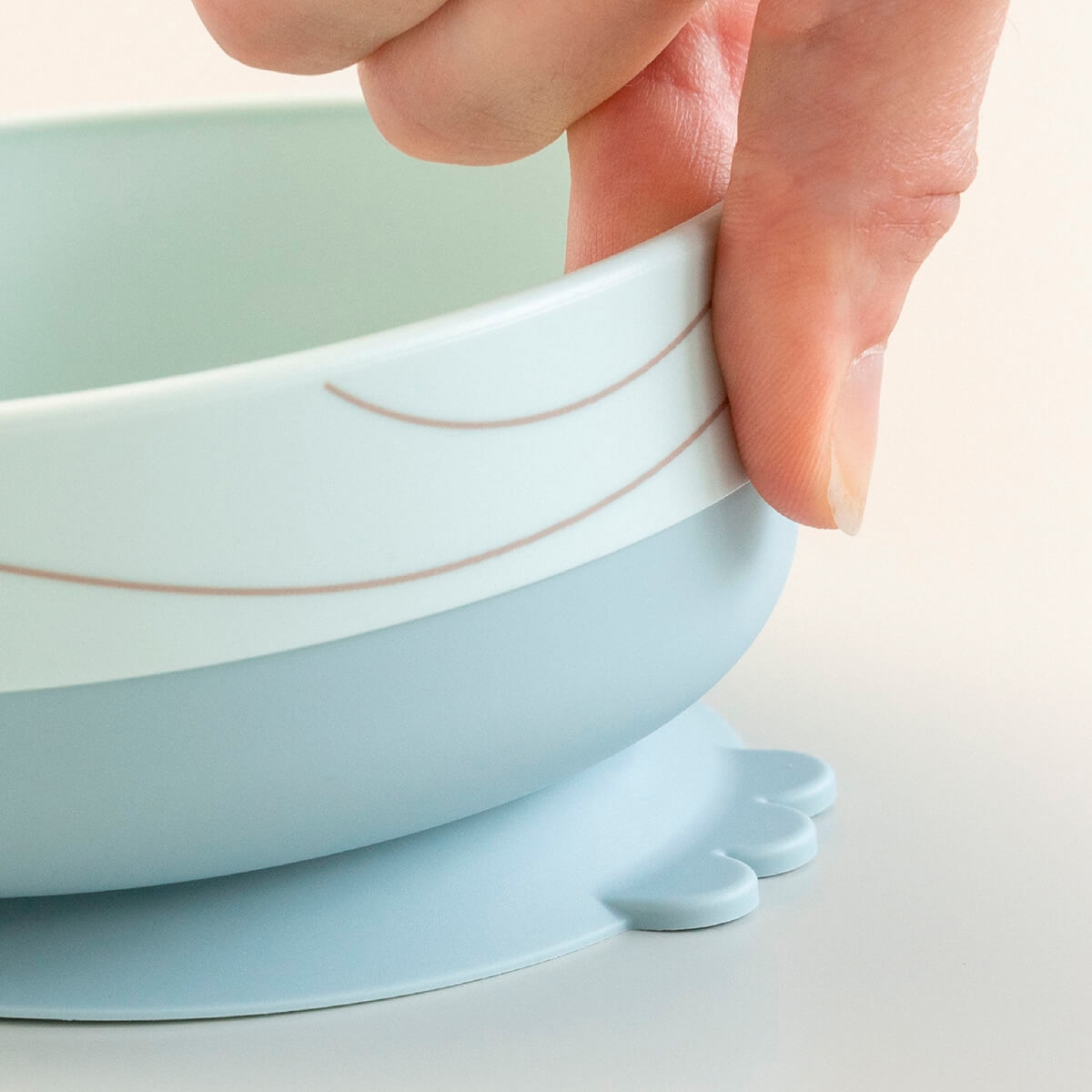 Set de vajilla Done by Deer con plato, bowl ventosa y taza de aprendizaje - Azul porcelana Azul porcelana-9