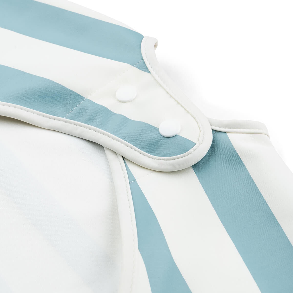 Babero impermeable Done by Deer con bolsillo recoge migas y mangas Happy clouds - Azul claro Azul claro-5