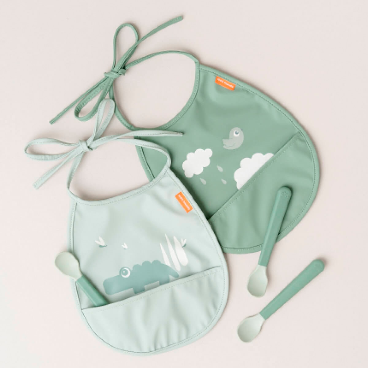 Mini Babetes Impermeáveis com Bolso, Conjunto de 2 Unid Verde-5