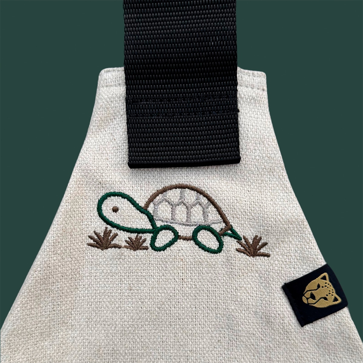 Porta-Bebés a Tiracolo em Linho com Bordado de Tartaruga Coleção Linen Areia-6