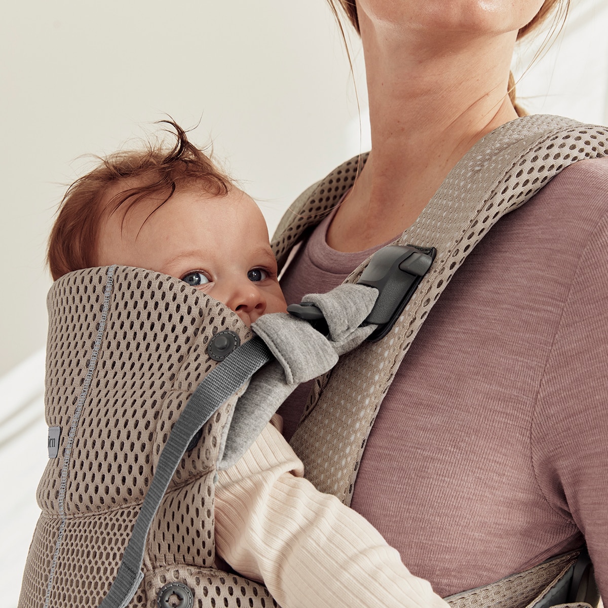 Mochila PortaBebé Babybjörn Harmony Mesh 3 posiciones - Beige Beige-4