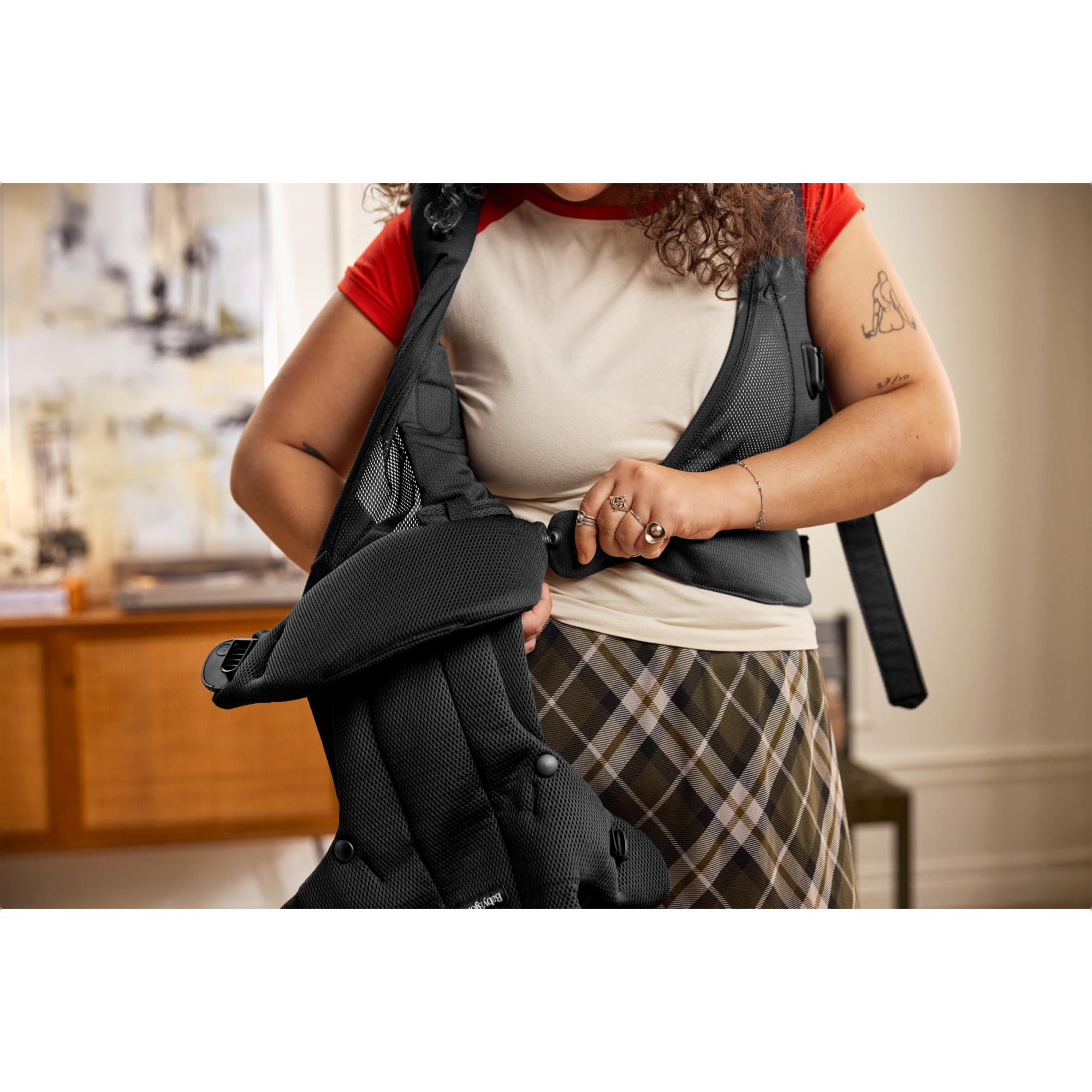 Mochila portabebé BabyBjörn Hold tejido Mesh 3 posiciones - Negro Negro-10