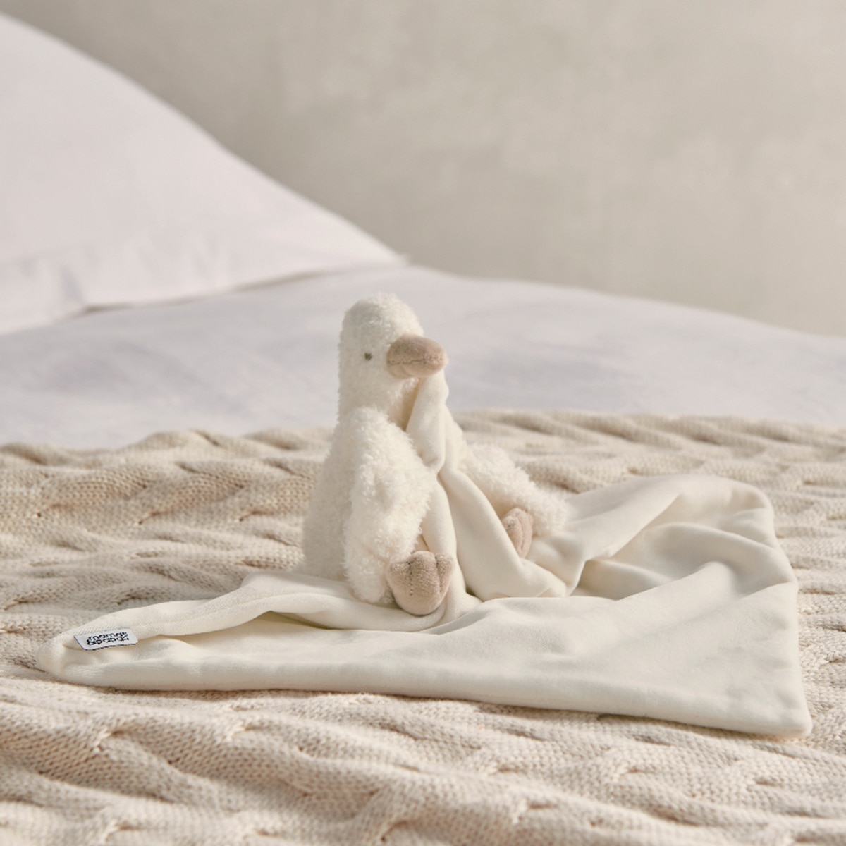 Doudou Mamas & Papas Patito colección Duckling Beige-2