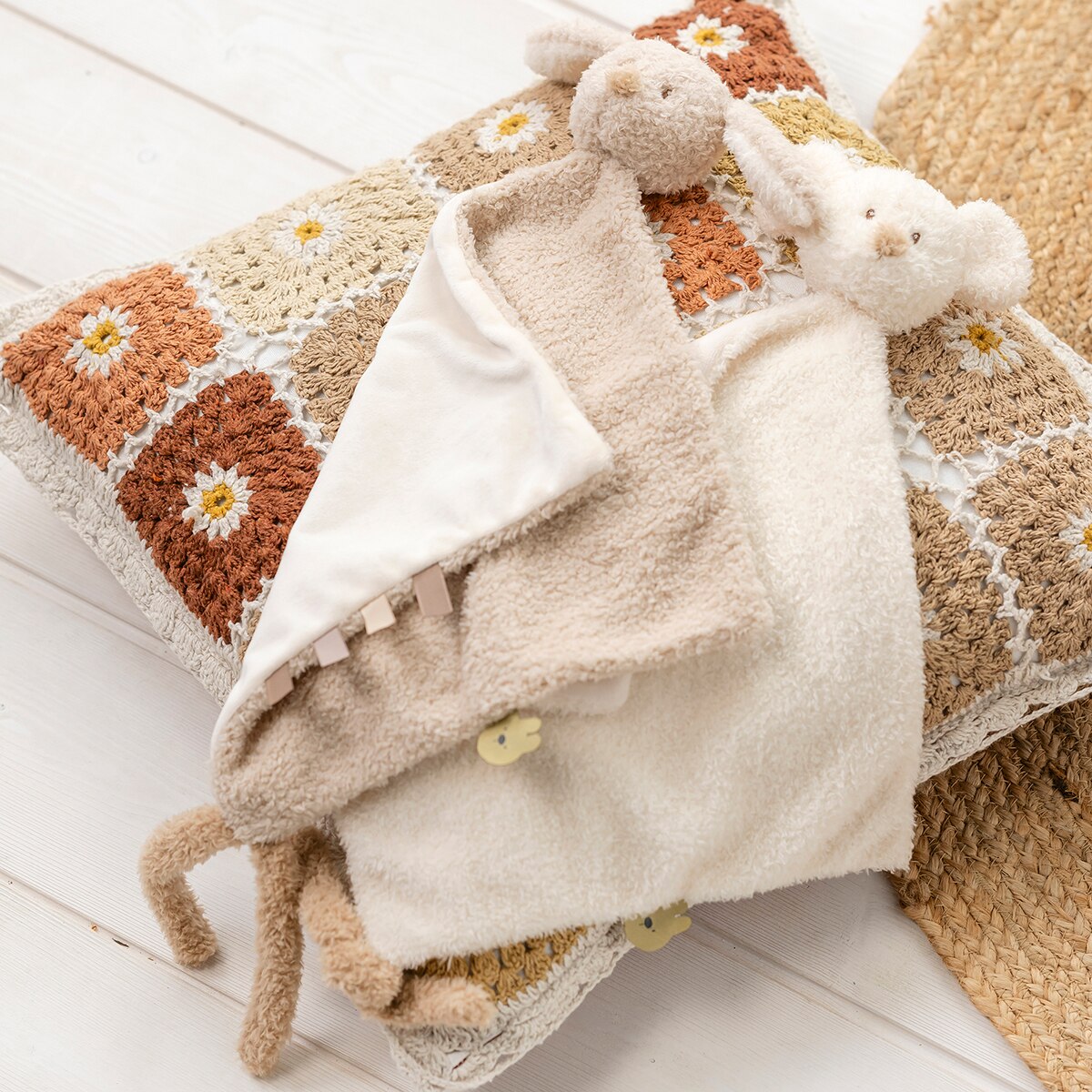 Dou dou maxi conejito Nattou colección Teddy Beige-7
