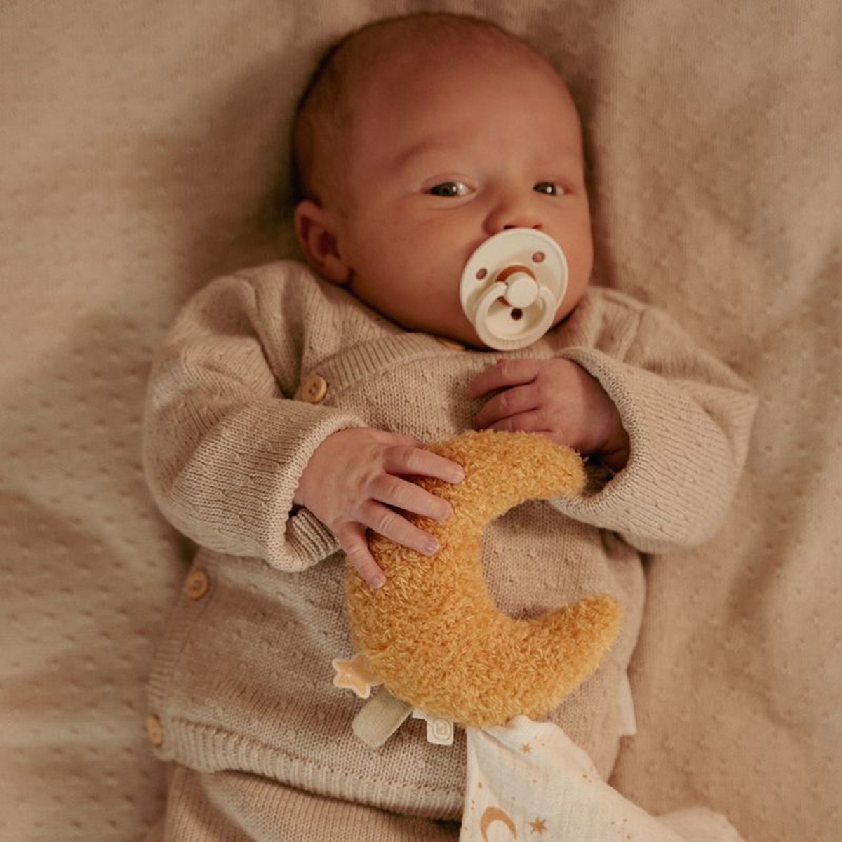 Caixa presente Little Dutch peluche, mordedor e doudou Newborn Naturals Bege Serra-10