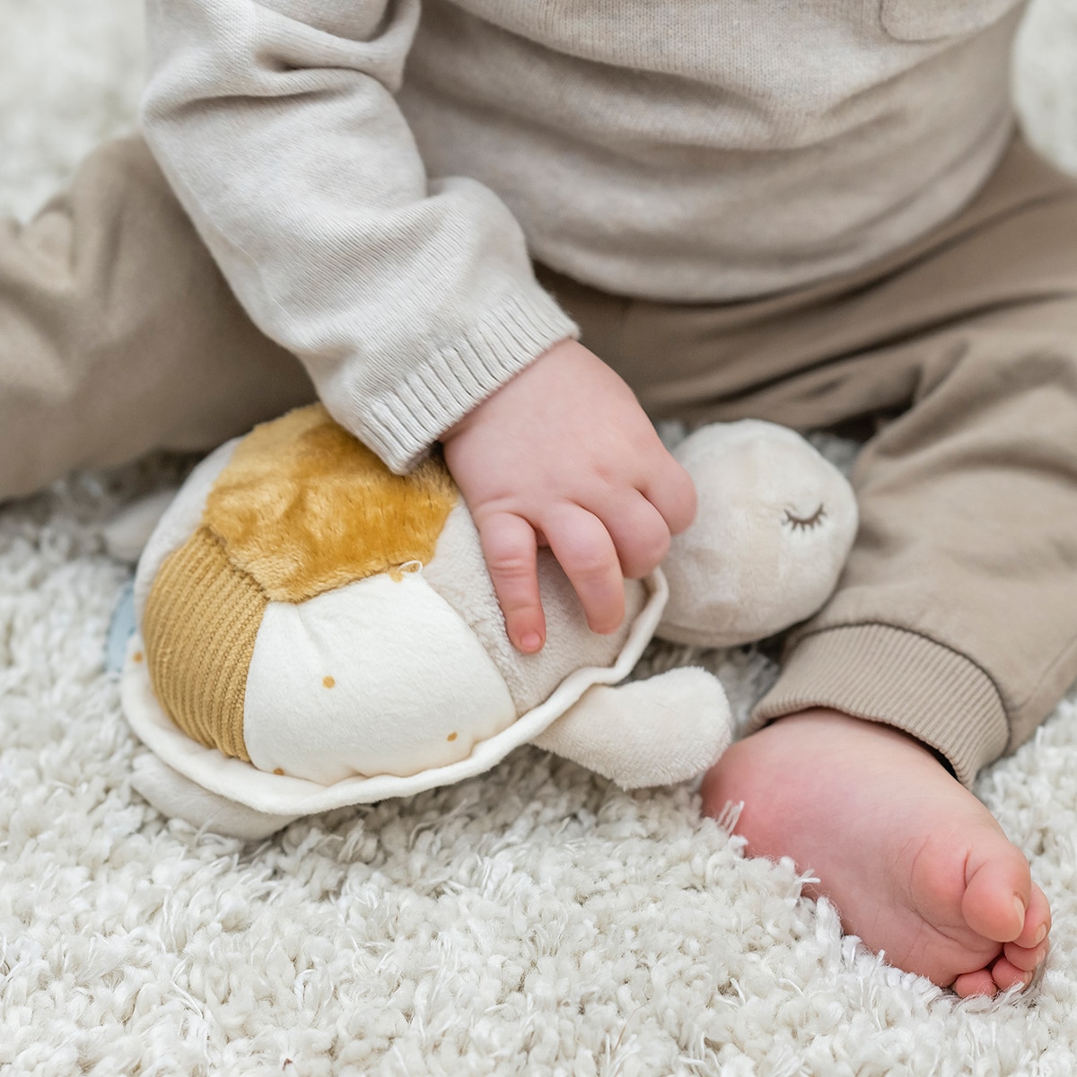 Imagen 4 de Peluche Nattou tortuga actividades colección Lapidou Caramelo