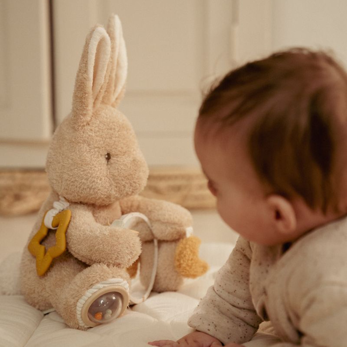 Peluche coelho de atividades Little Dutch 25 cm Newborn Naturals Bege Serra-10