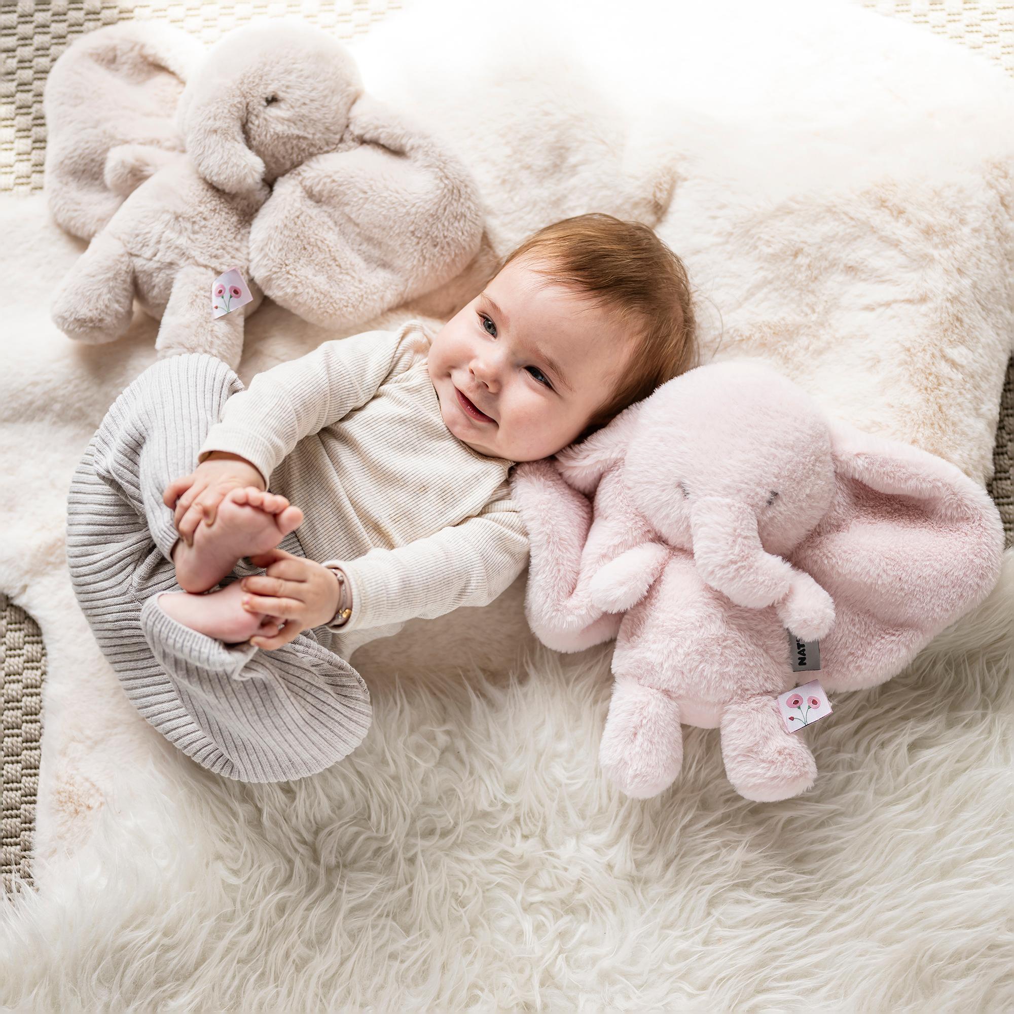 Imagen 6 de Peluche elefante Nattou 30cm colección Fan Fan Rosa claro