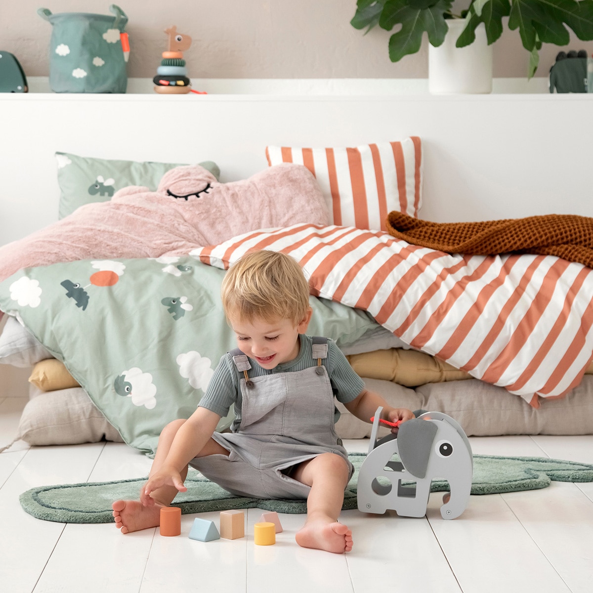 Caja encajable madera Elphee Done by Deer Happy Clouds Gris claro-9