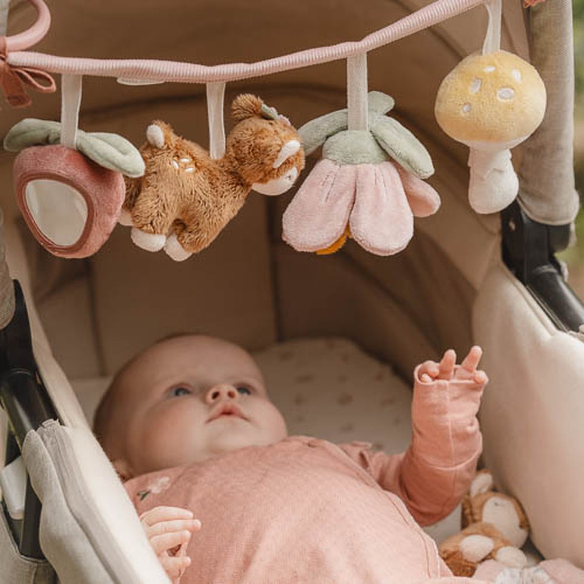 Ristra actividades Little Dutch Rosa claro-5