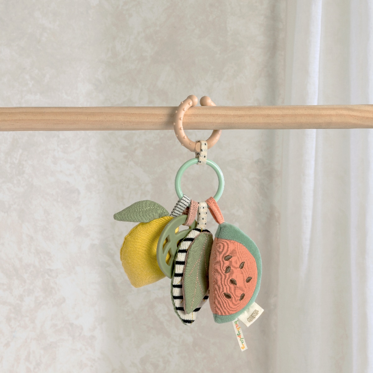 Sonajero Mordedor Mamas&Papas frutas colección Babyplay Multicolor-2