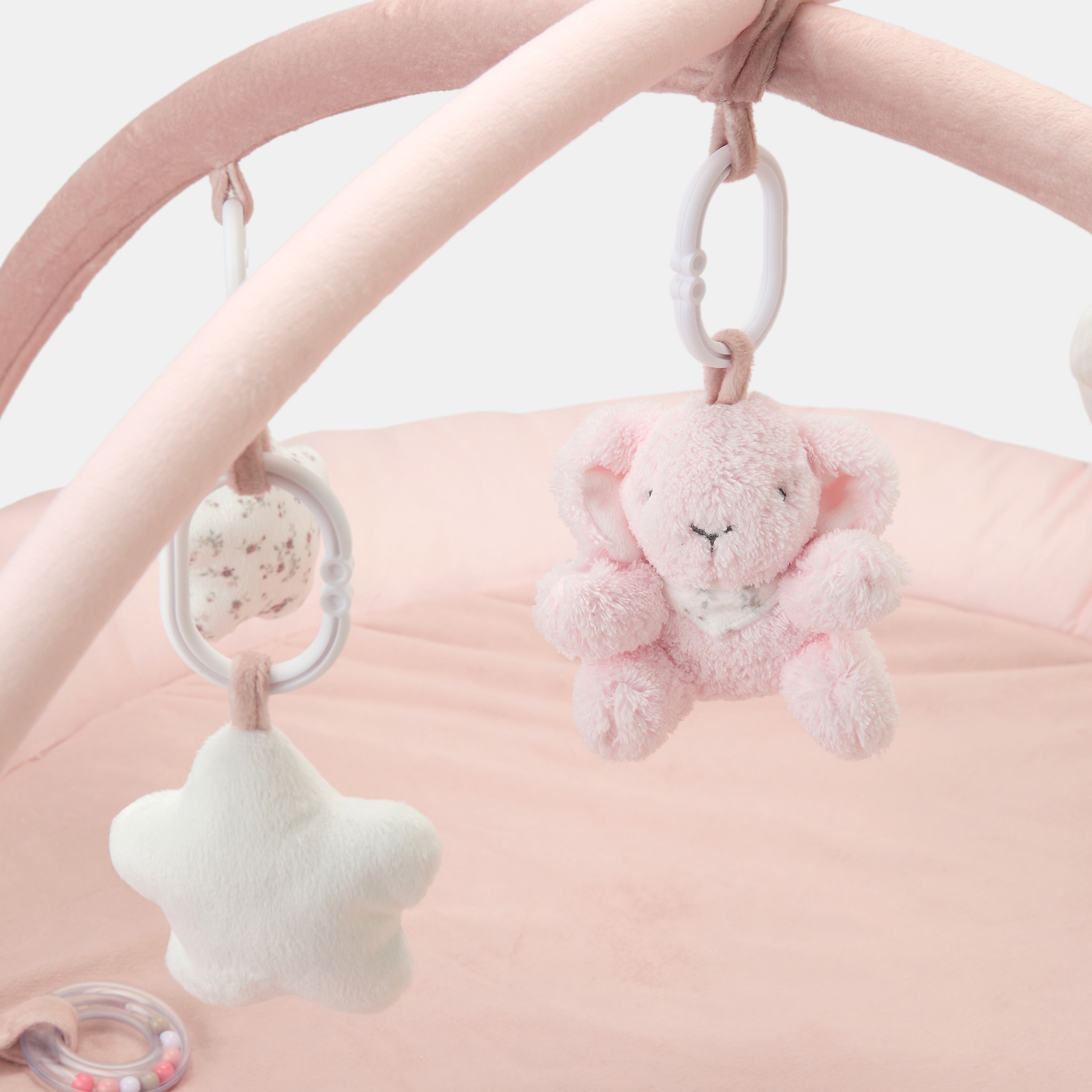 Manta actividades con arco y acolchado Cotton Juice Baby Home Conejo Rosa claro-2