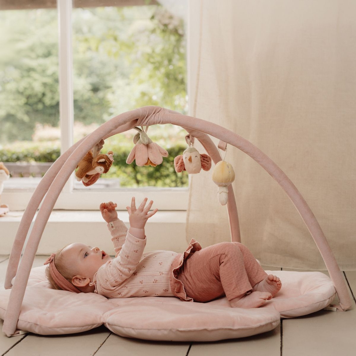 Manta de atividades Little Dutch com arco de jogos Rosa-claro-5