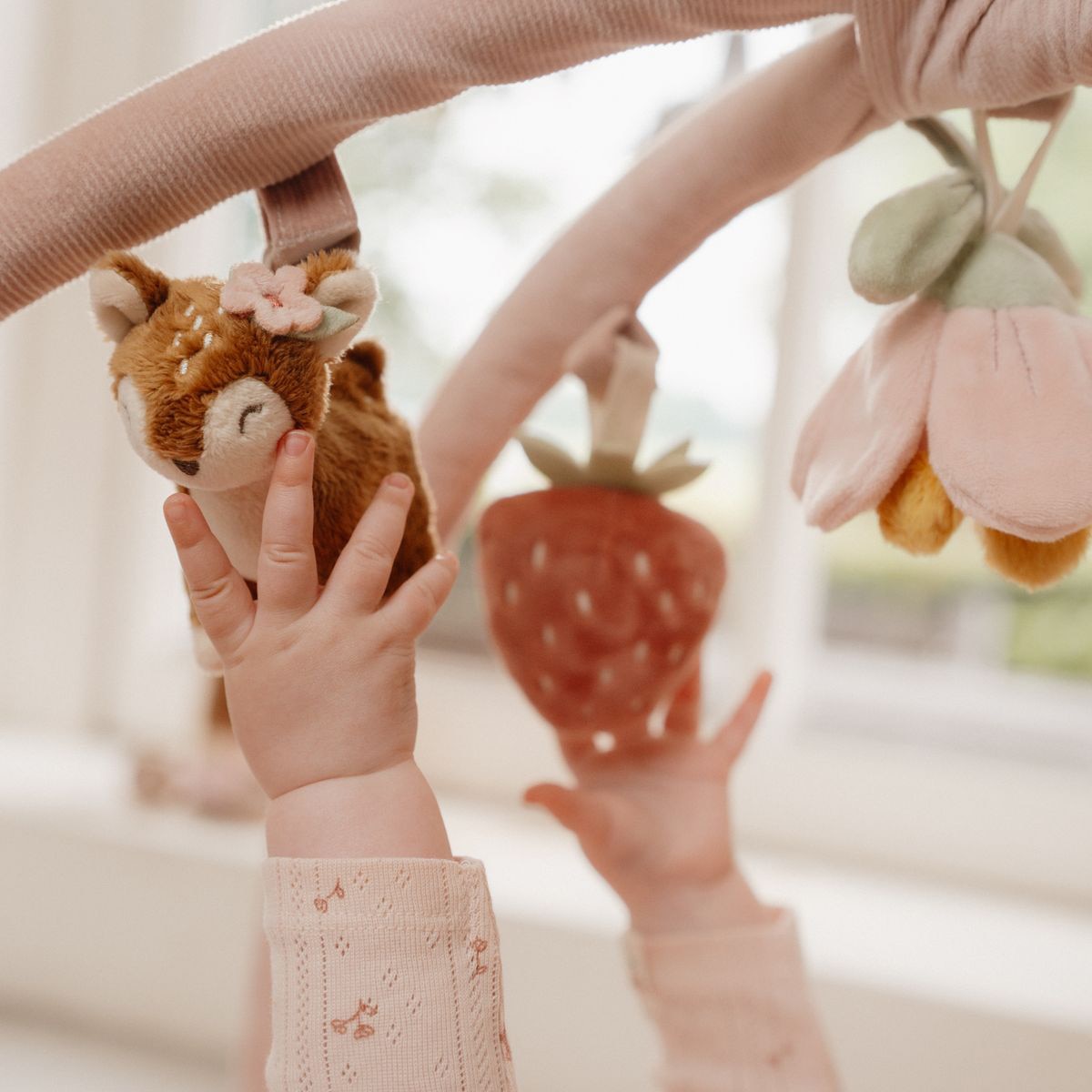 Manta de atividades Little Dutch com arco de jogos Rosa-claro-6