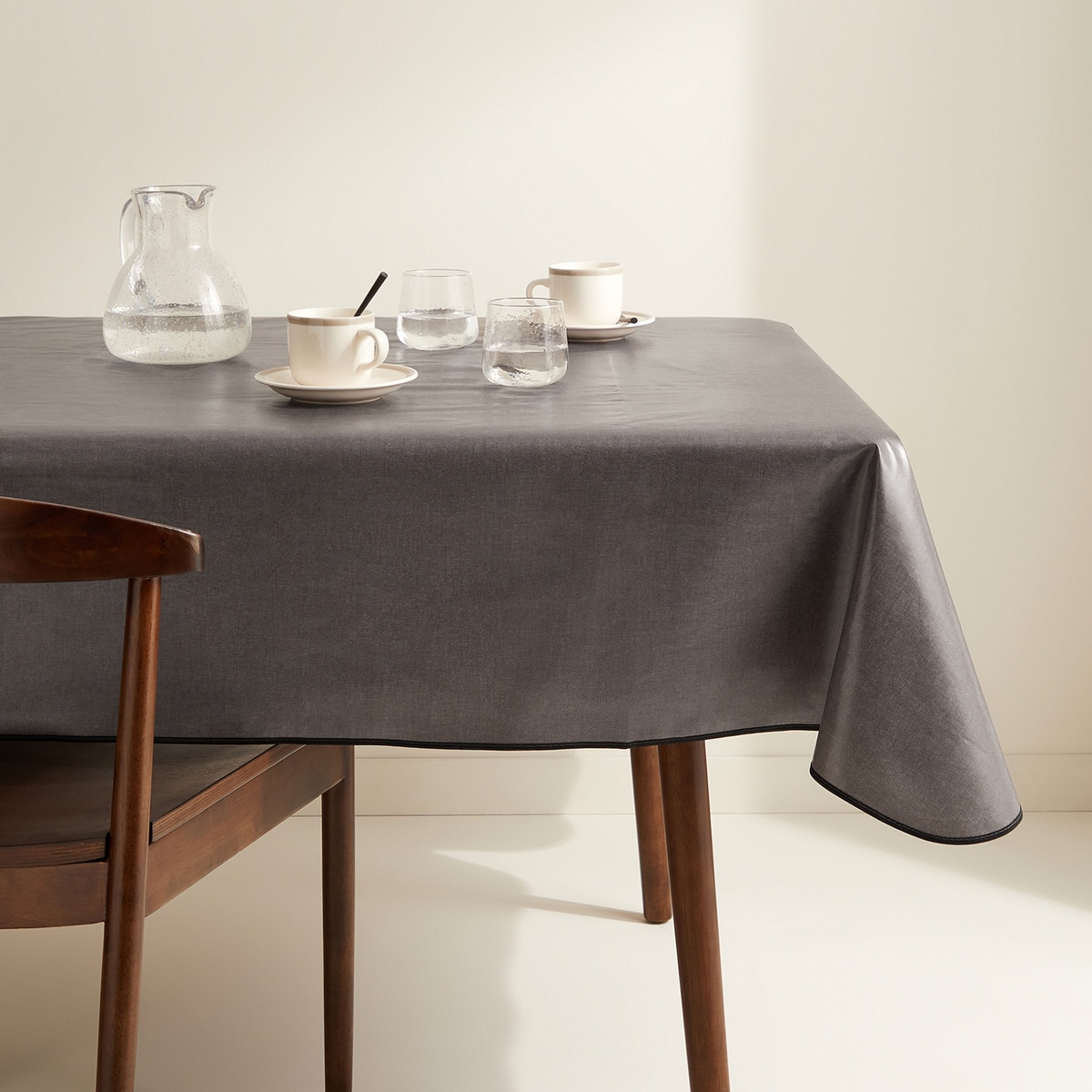 Imagen 0 de Mantel antimanchas PVC Glat Basics El Corte Inglés