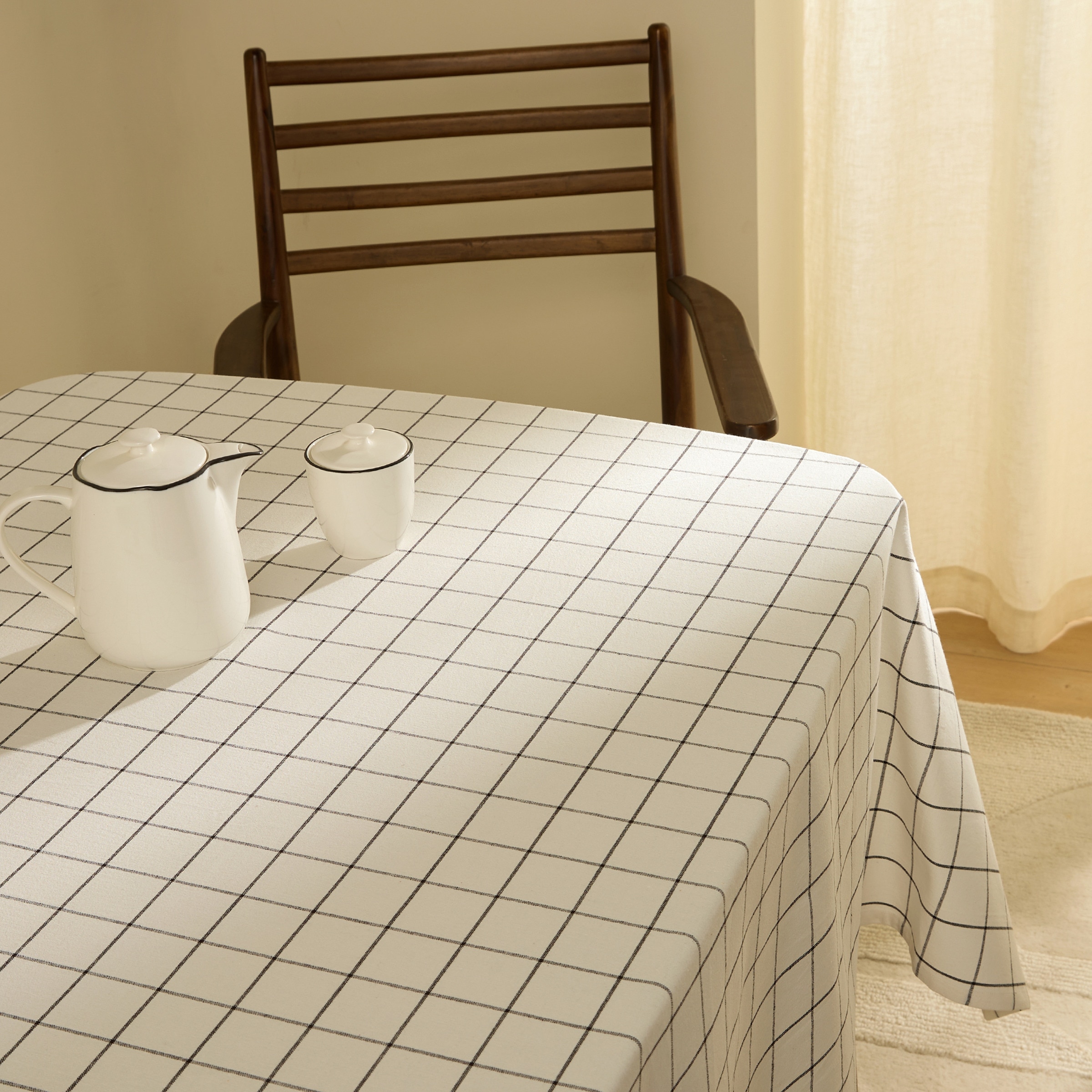 Toalha de mesa em algodão aos quadrados Branco-1