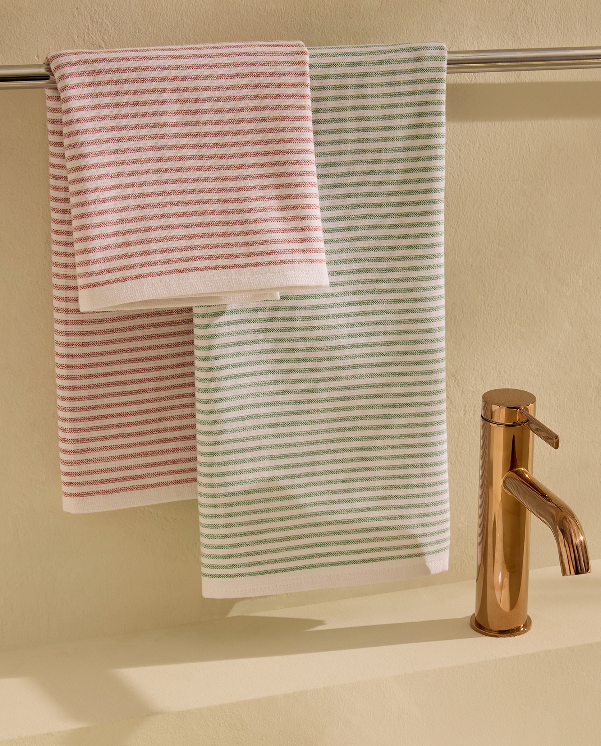 Imagem 0 de Conjunto de 2 Panos de Algodão Striped