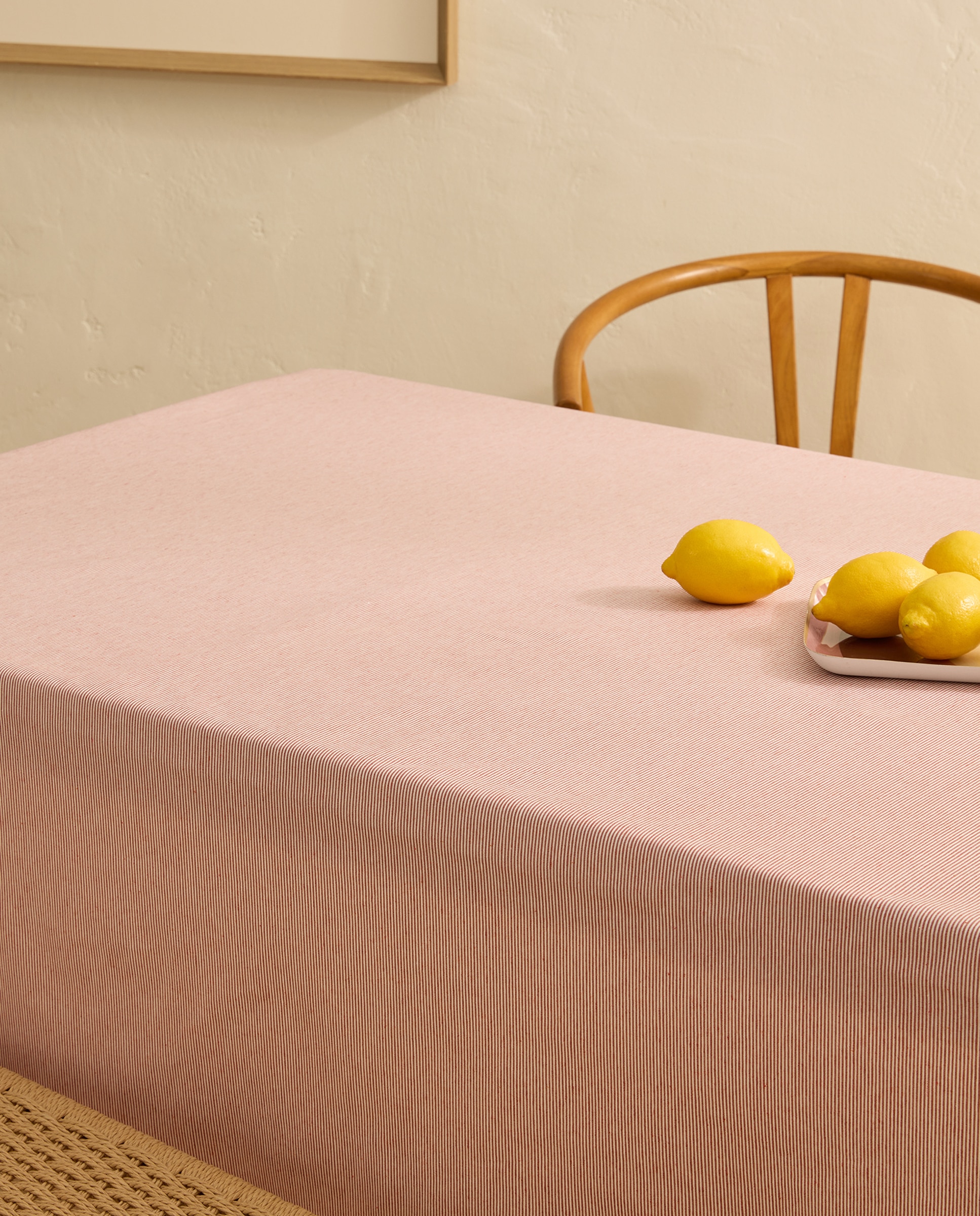 Imagem 0 de Toalha de mesa antimanchas resinada Laura