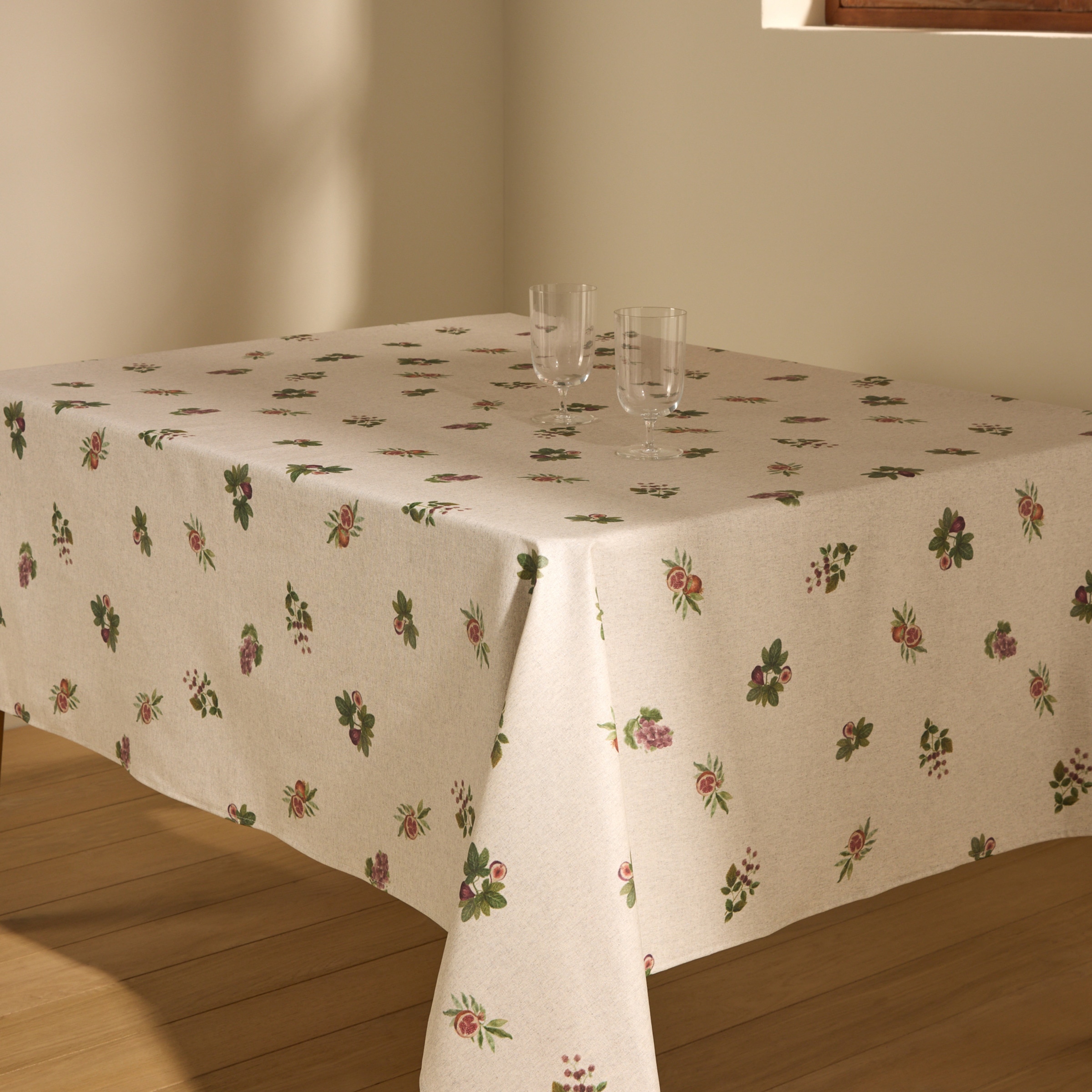 Imagem 0 de Toalha de Mesa Antinódoas Resinada Frutas