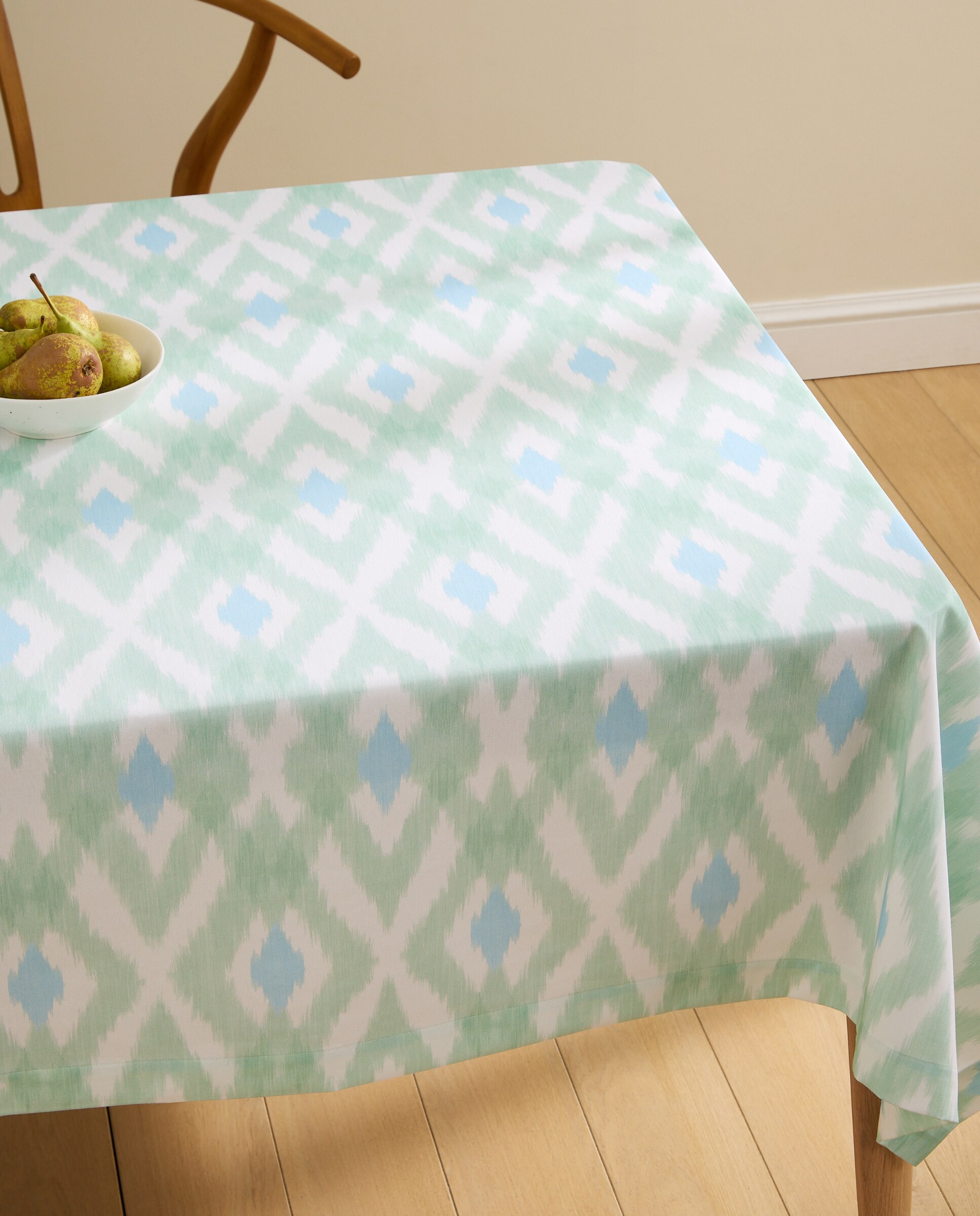 Imagen 0 de Mantel antimanchas resinado Ikat Verde