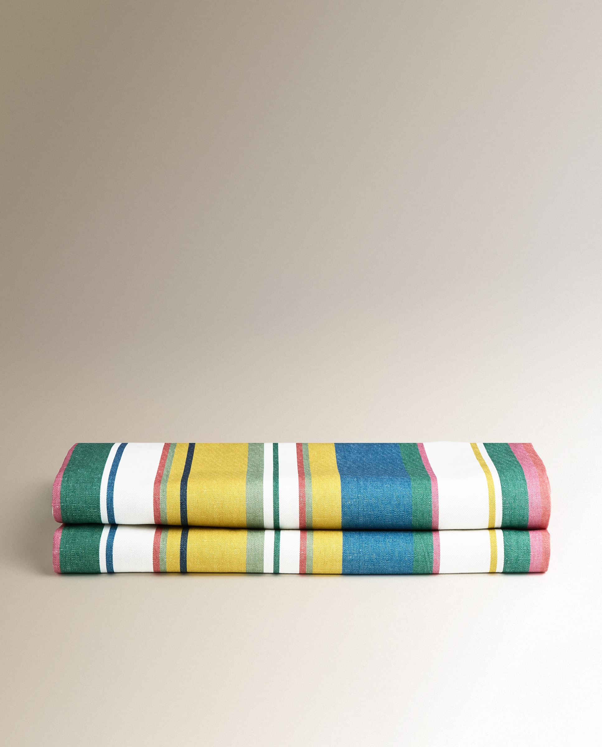 Toalha de Mesa Antinódoas Resinada Beyond Multicolor-2