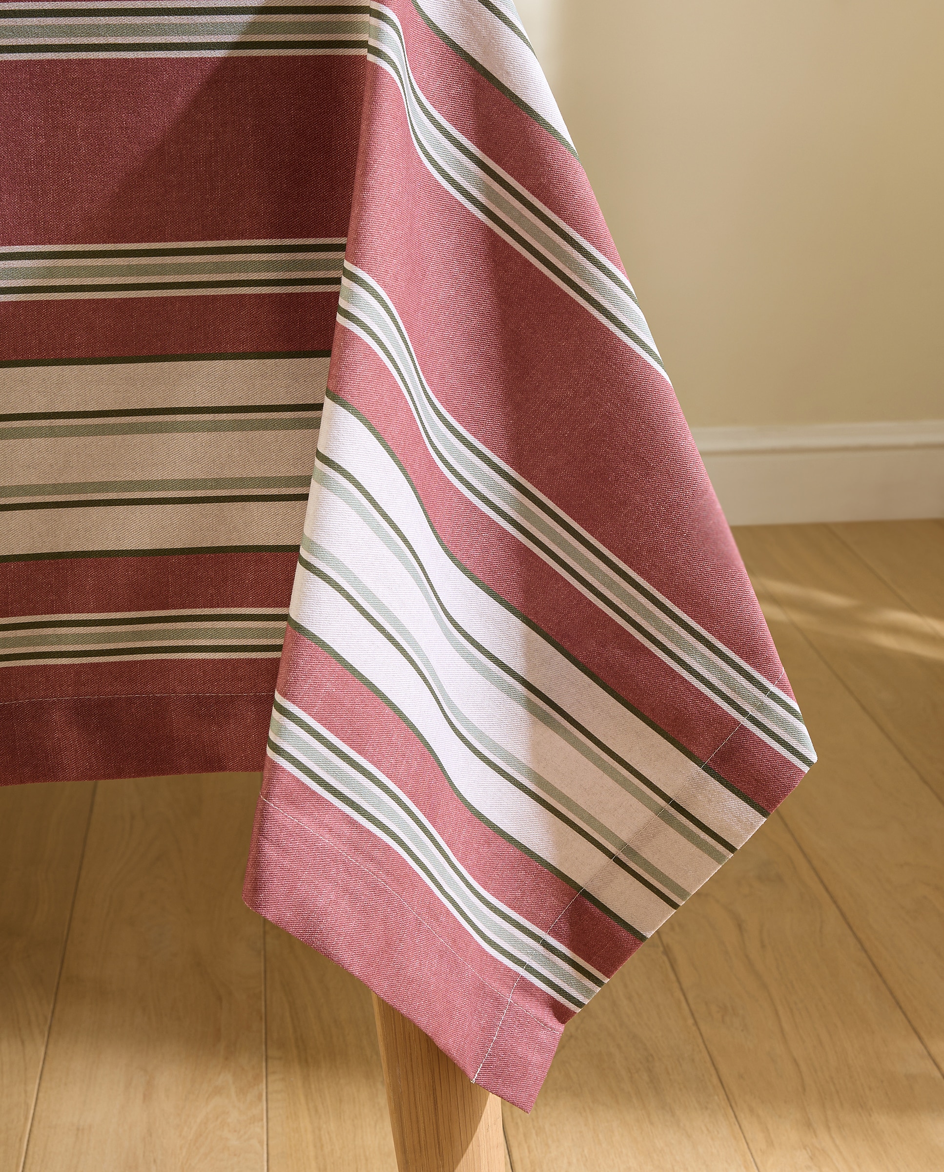 Mantel antimanchas resinado Ruan - Granate 100 x 150 cm Granate-4