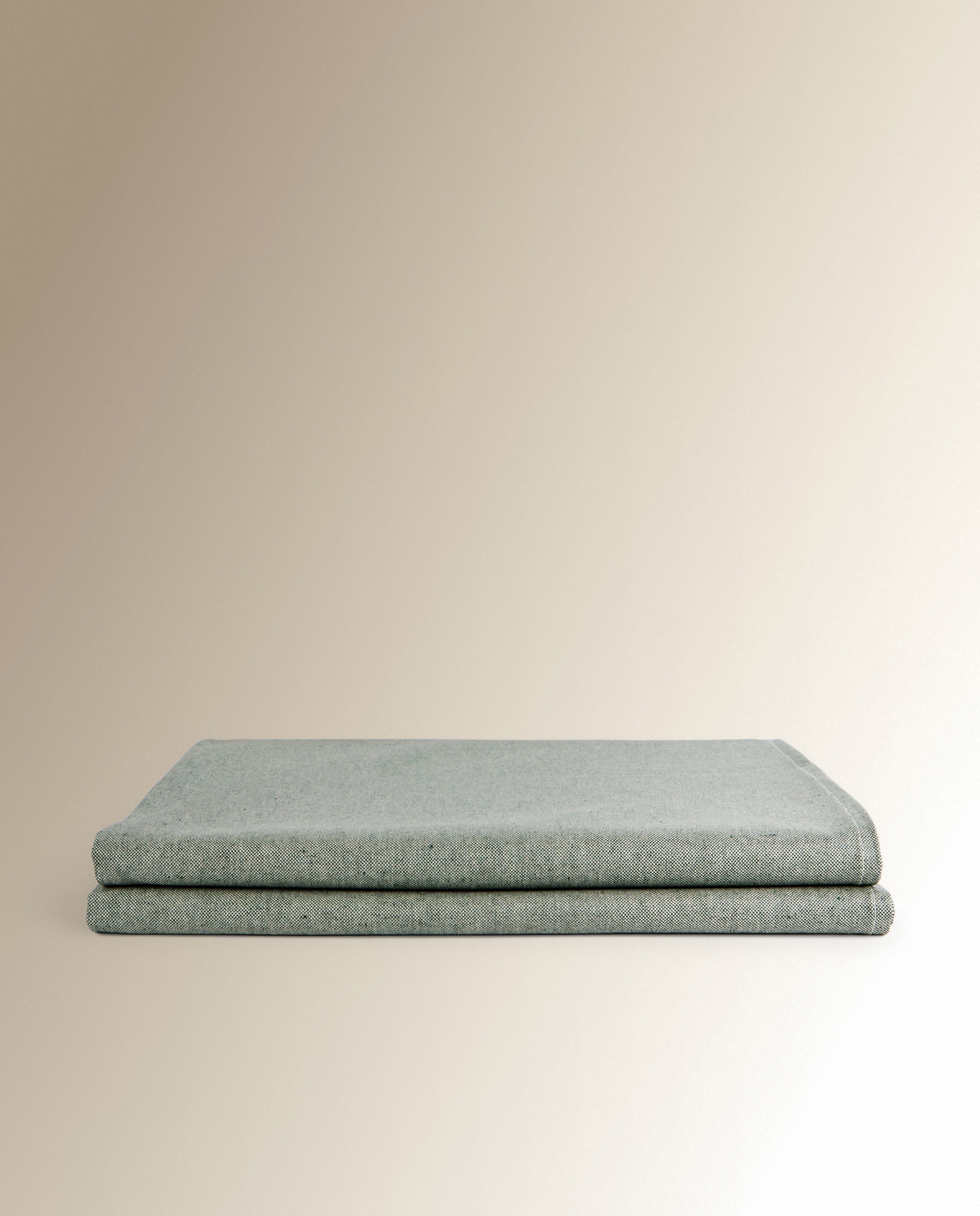 Mantel antimanchas resinado Chambrai - Verde 100 x 150 cm Verde-2