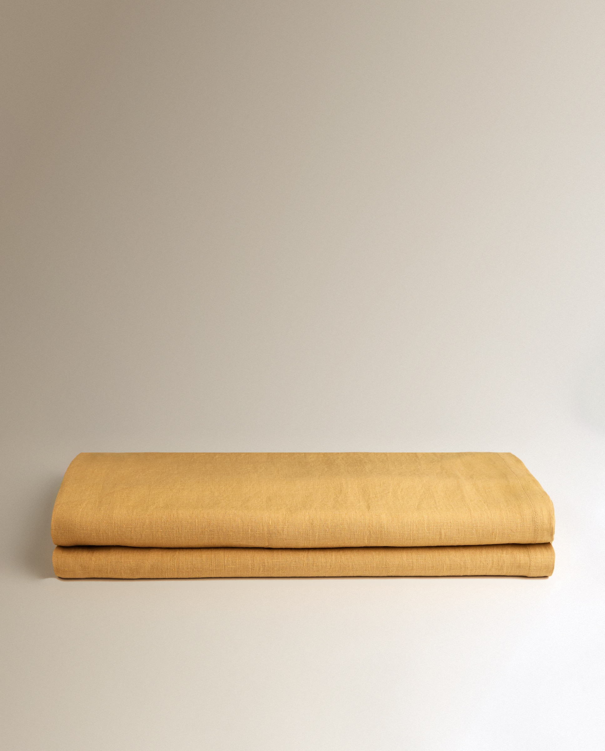 Toalha de Mesa Linho Room Mostarda-2