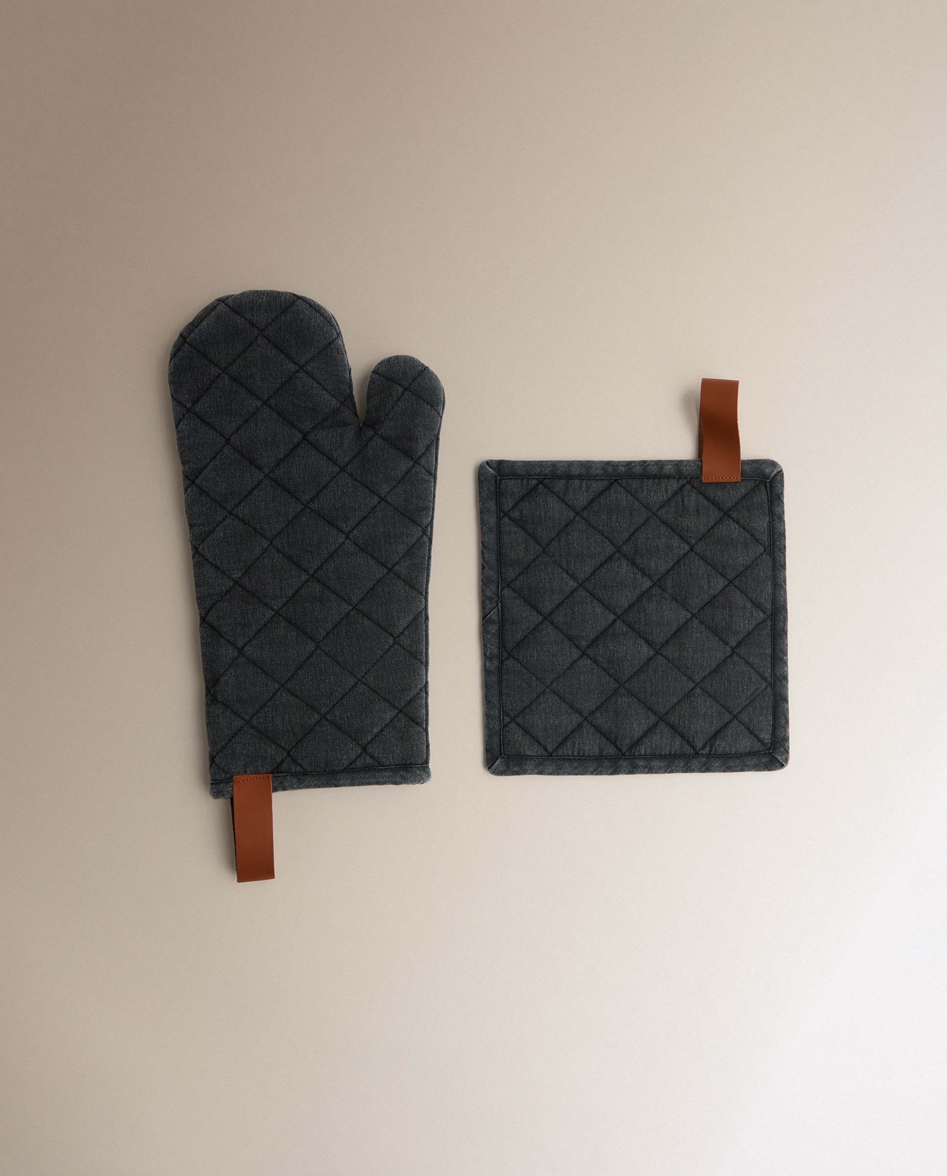 Imagem 0 de Conjunto de Luva e Pega Vali