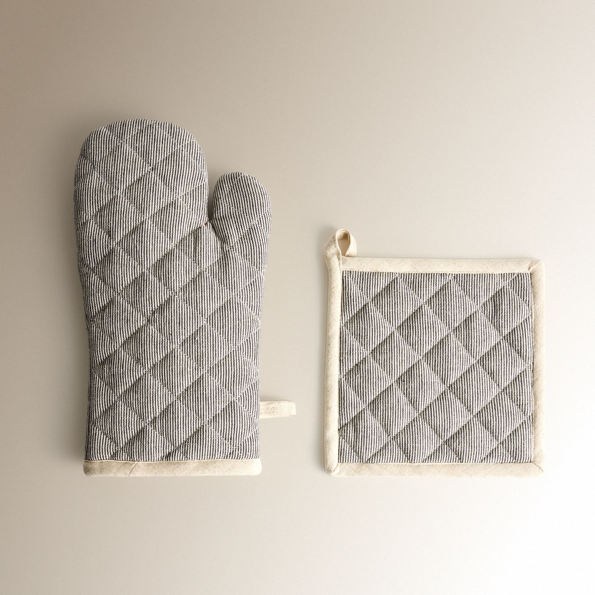 Imagem 0 de Conjunto de Luva e Pega Norway