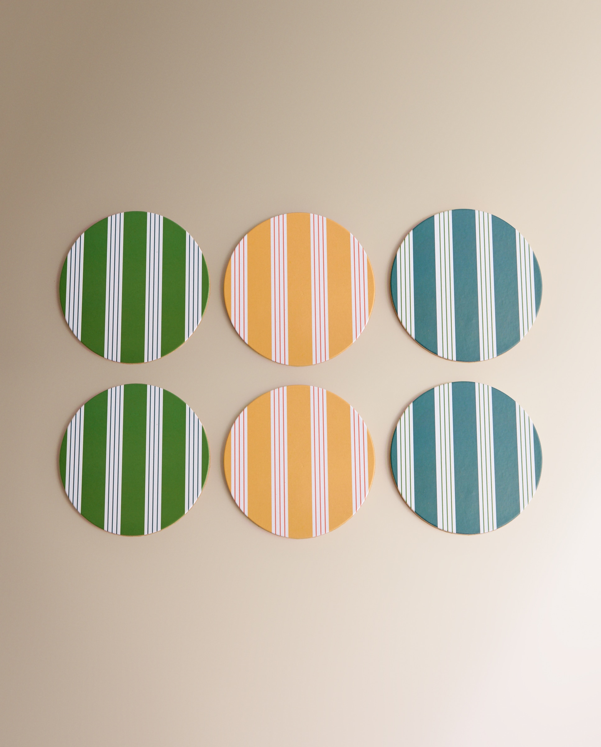 Imagem 0 de Conjunto de 6 bases para copos MDF Agave