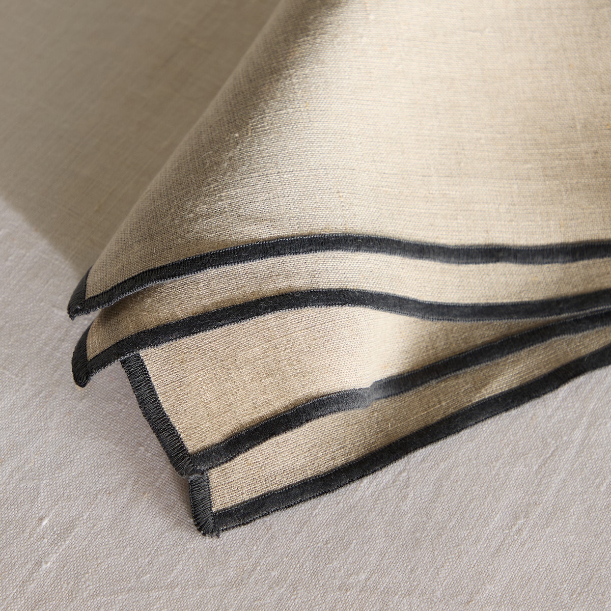 Conjunto de 2 Guardanapos de Linho Net Torrado-4