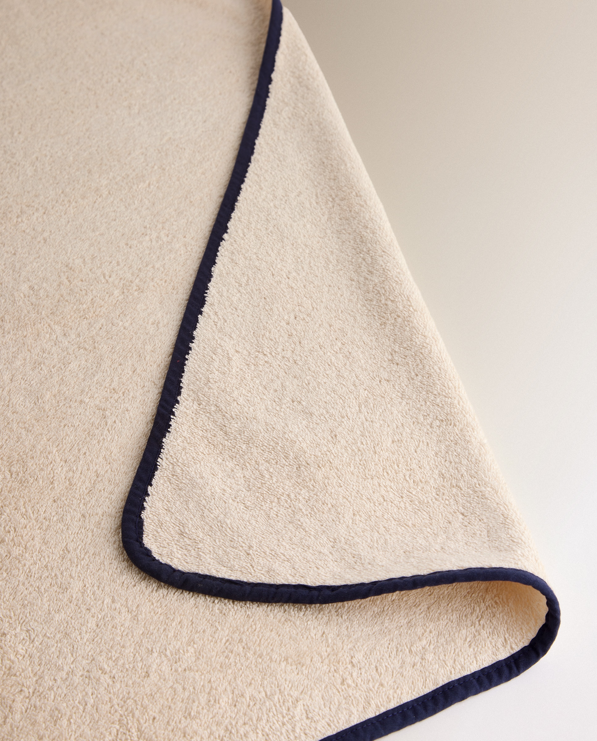 Toalha de Praia Nó Bege-4