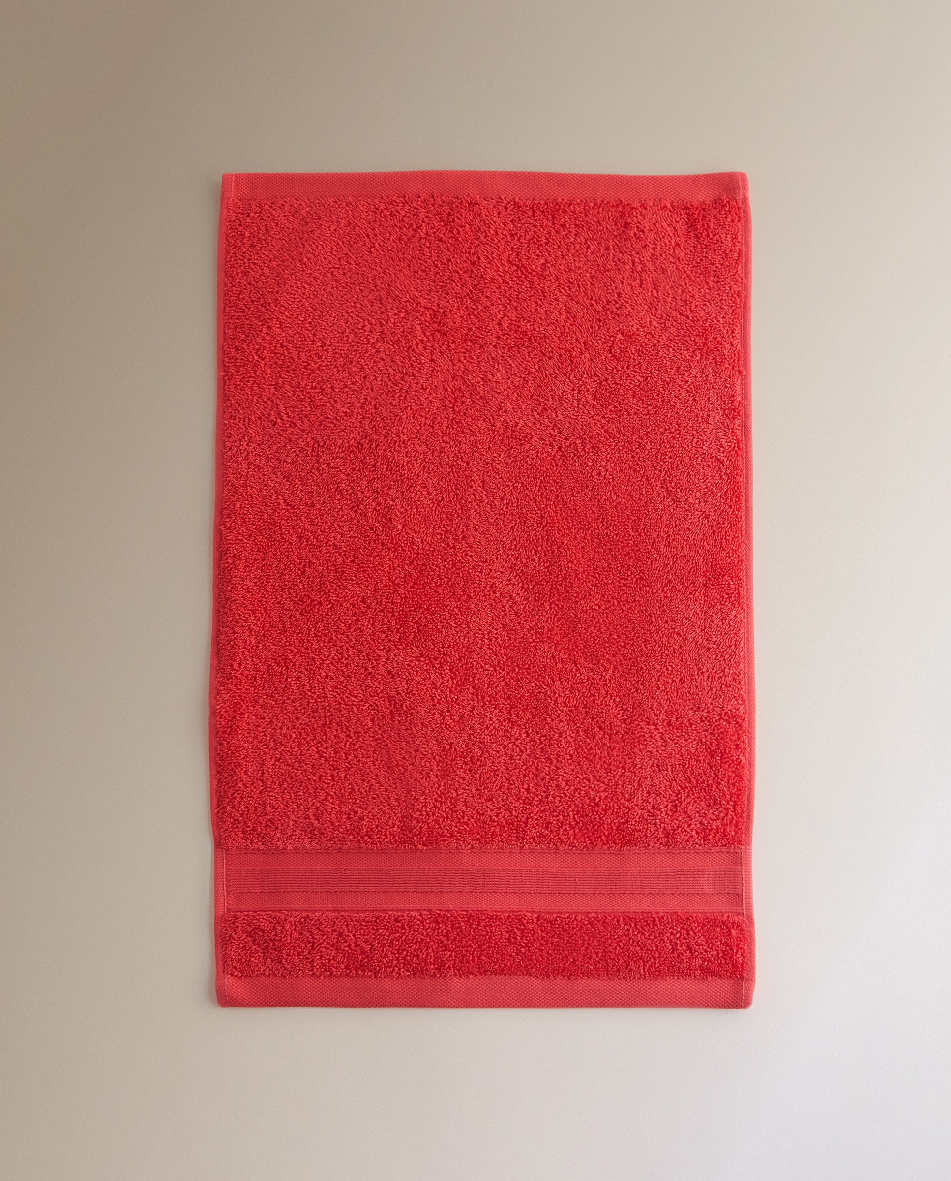 Toalla de baño algodón 500 gr/m2 New Colors - Coral Tocador Coral-2