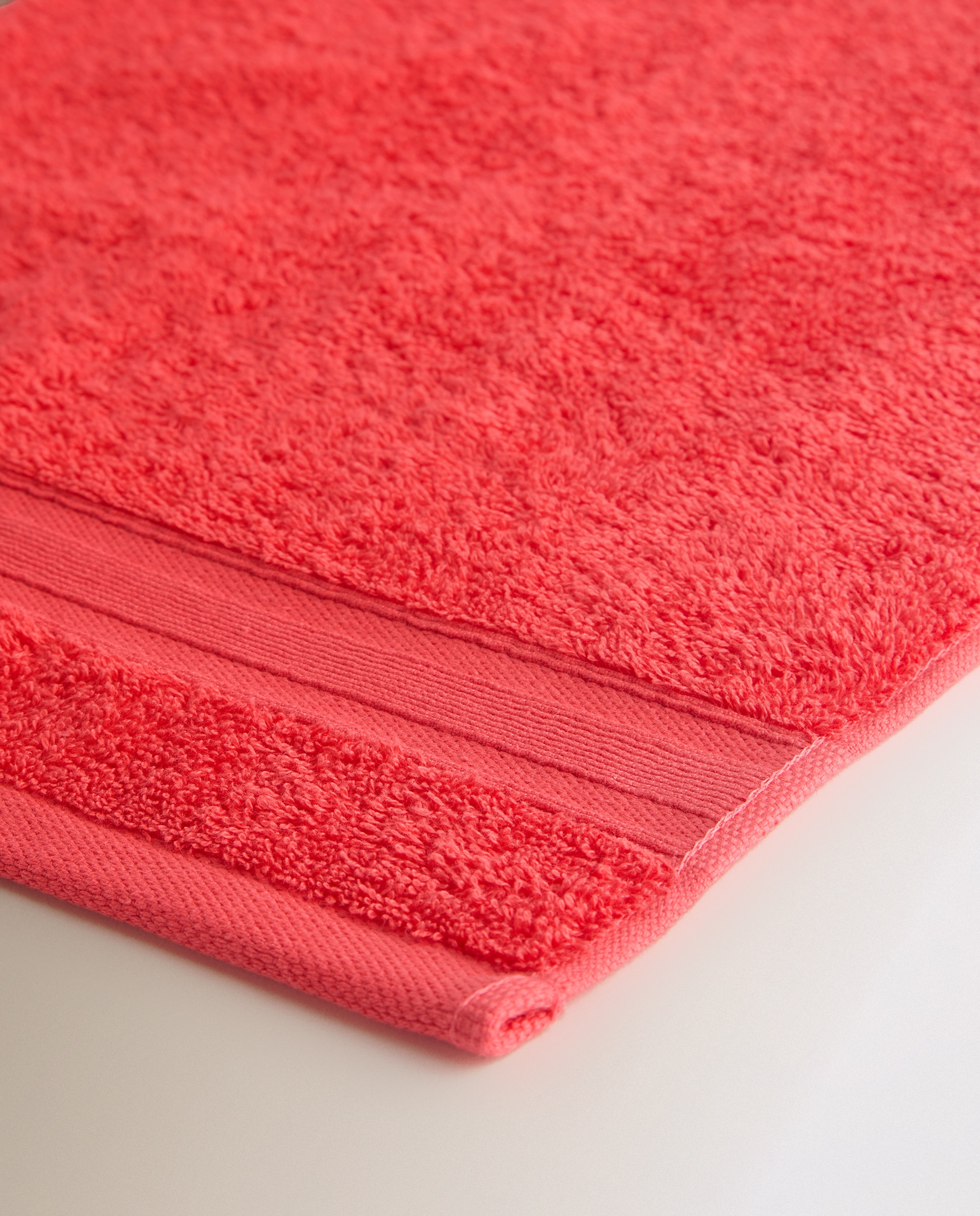 Toalla de baño algodón 500 gr/m2 New Colors - Coral Tocador Coral-3
