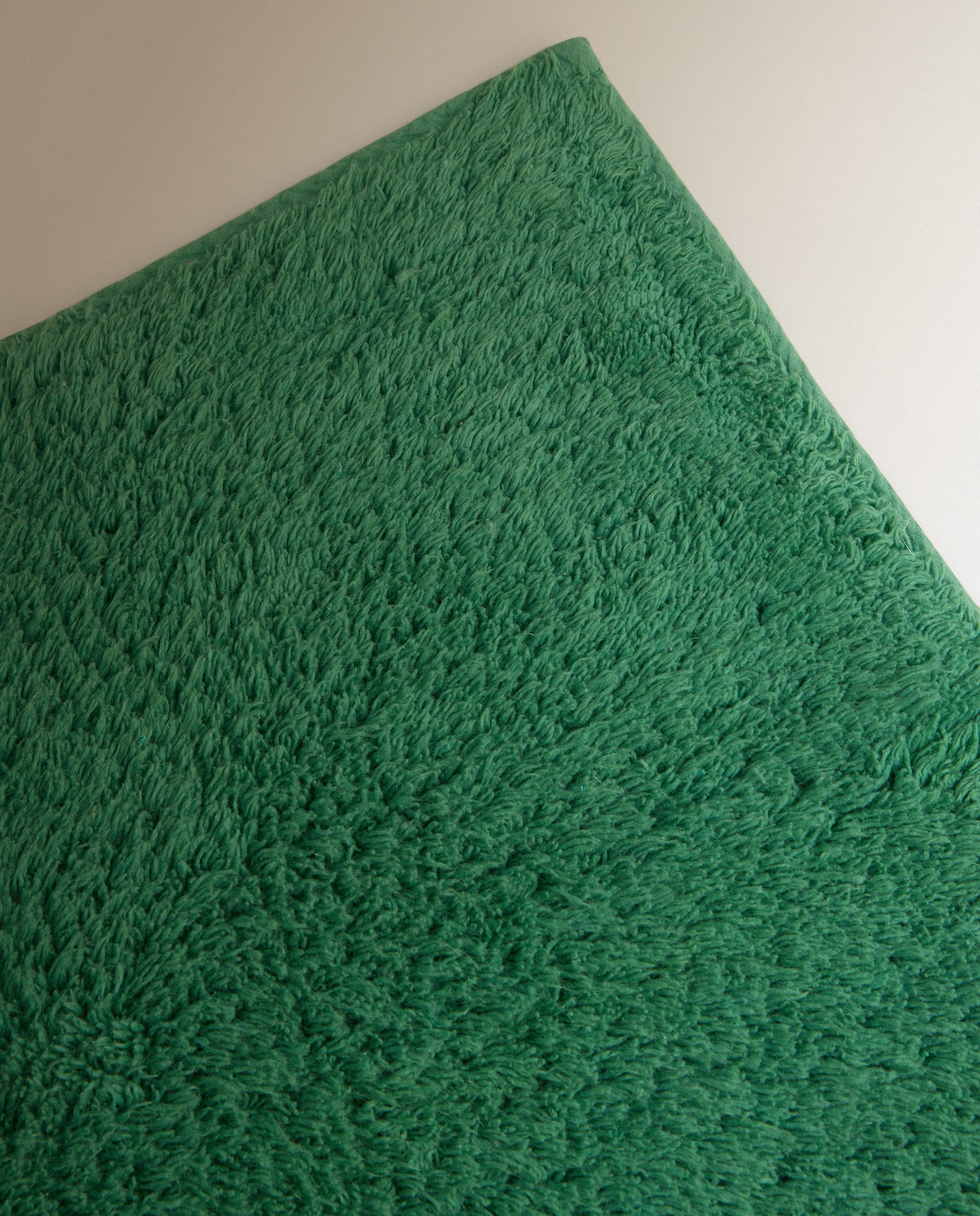 Tapete de banho em algodão 500 g/m² New Colors Verde-2