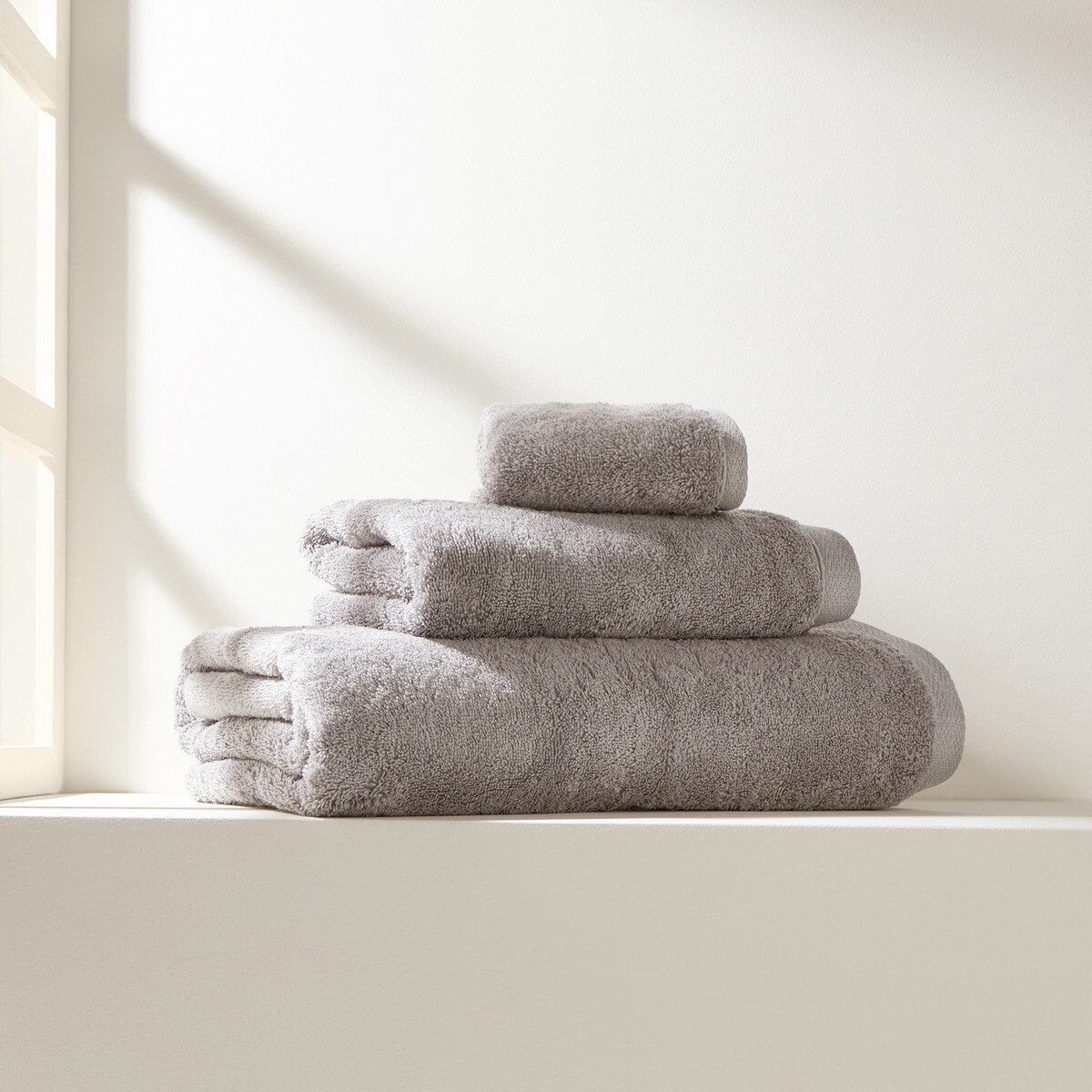 Toalla de baño algodón extrapeinado 550 gr/m2 Kashmir El Corte Inglés - Gris claro Sábana de baño Gris claro-1
