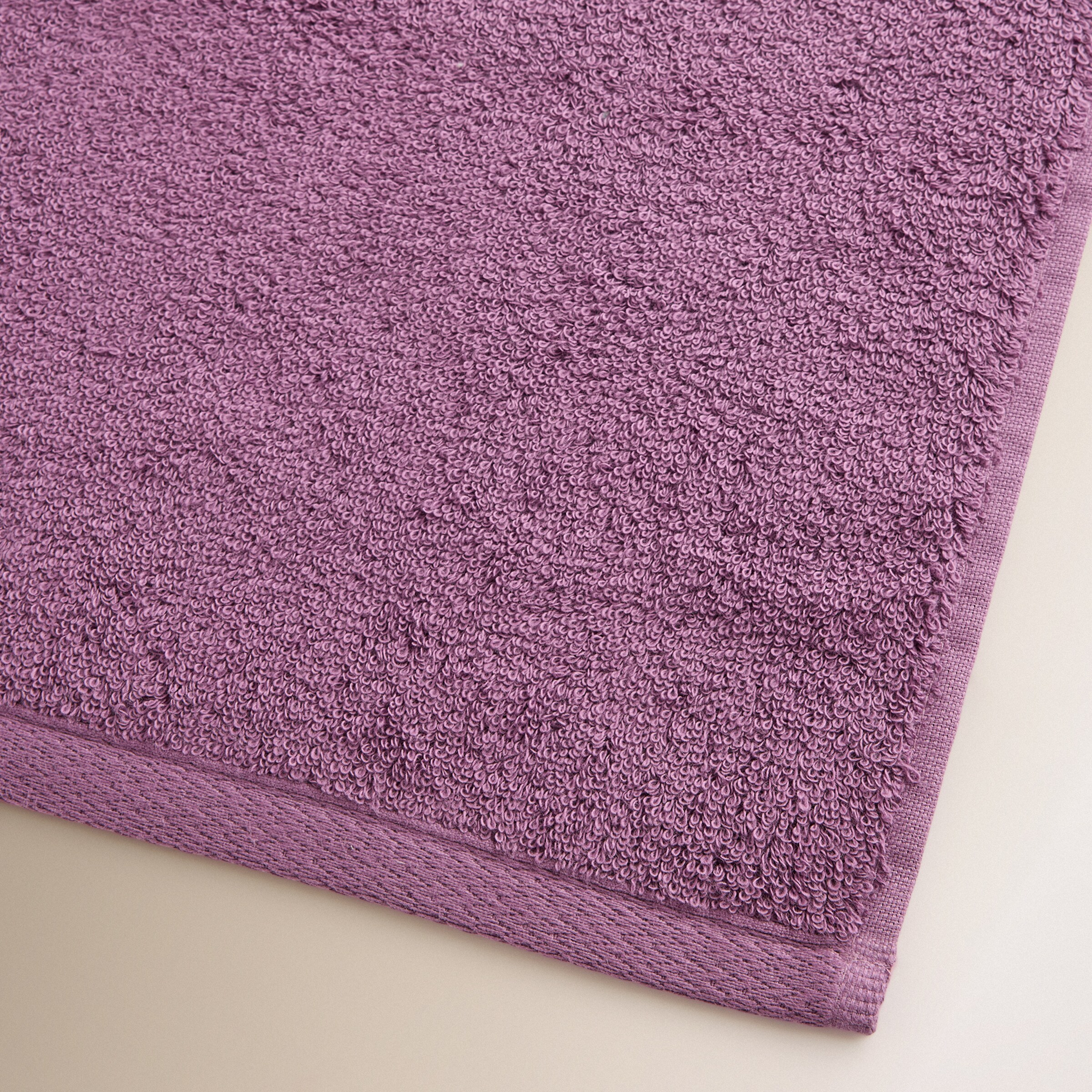 Toalla de baño algodón extrapeinado 550 gr/m2 Kashmir El Corte Inglés - Morado Sábana de baño Morado-3