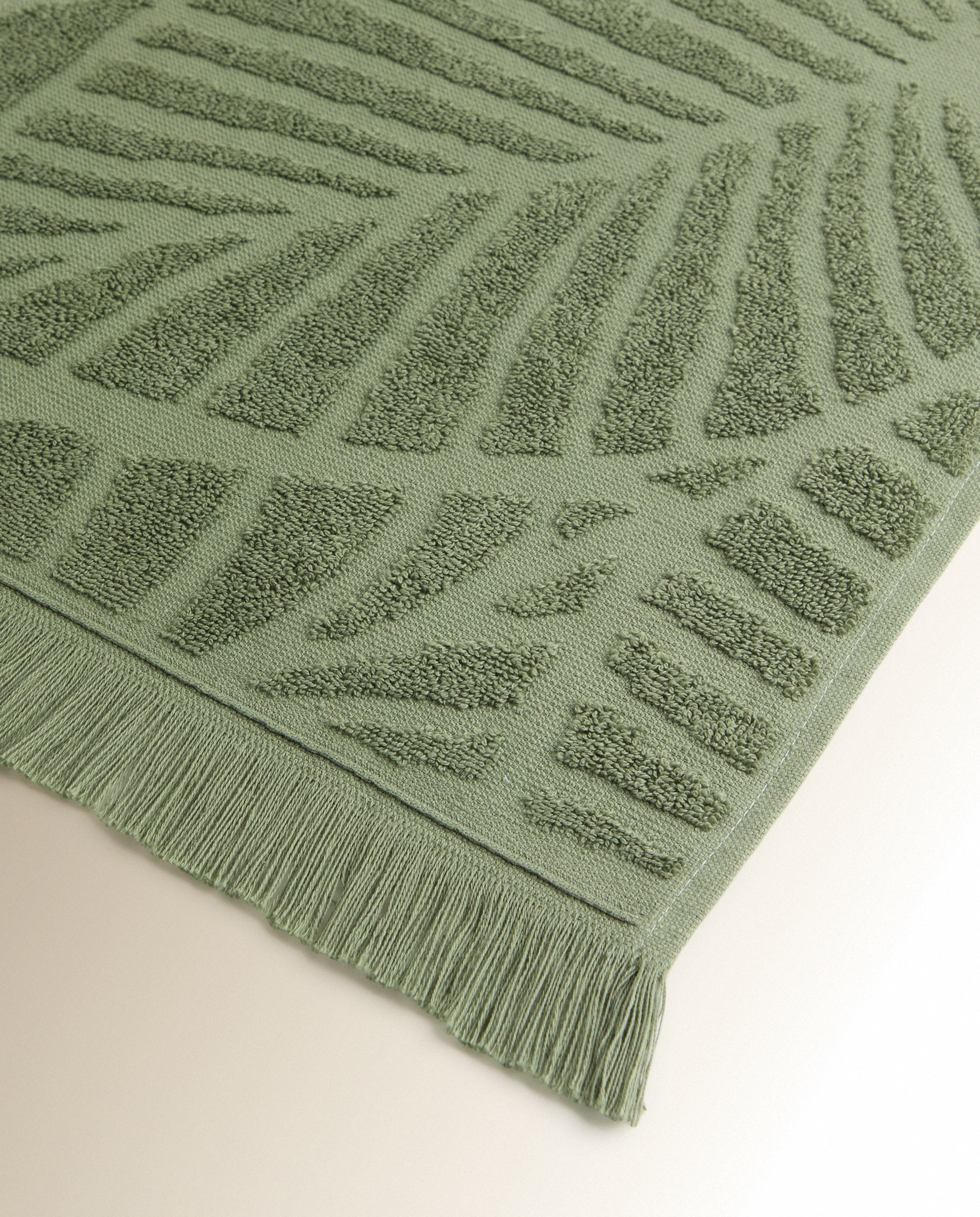 Toalha de Banho de Algodão 550 g/m2 Kyla Verde-3