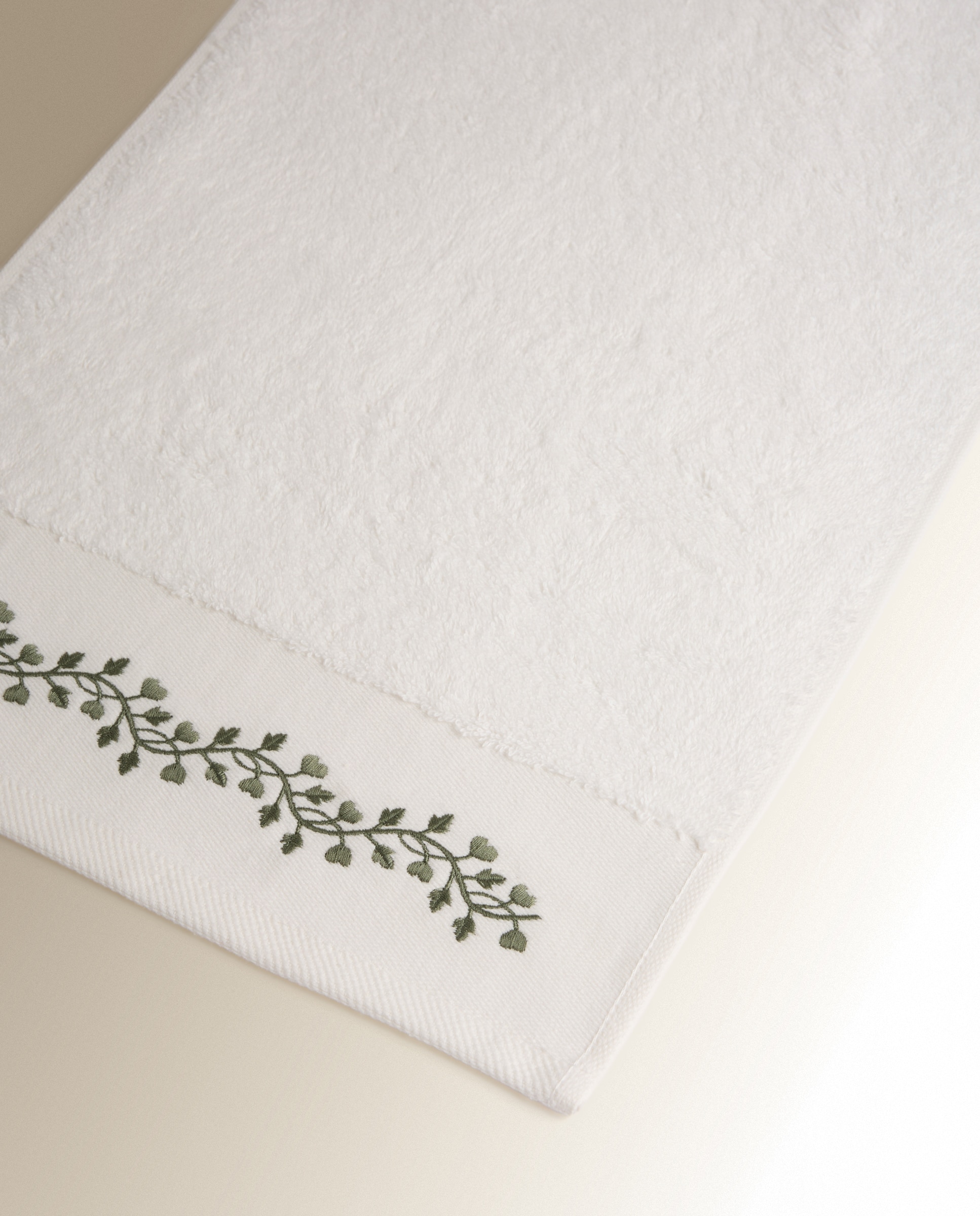 Toalla de baño algodón 500 gr/m2 Grosseto C - Verde Tocador Verde-3