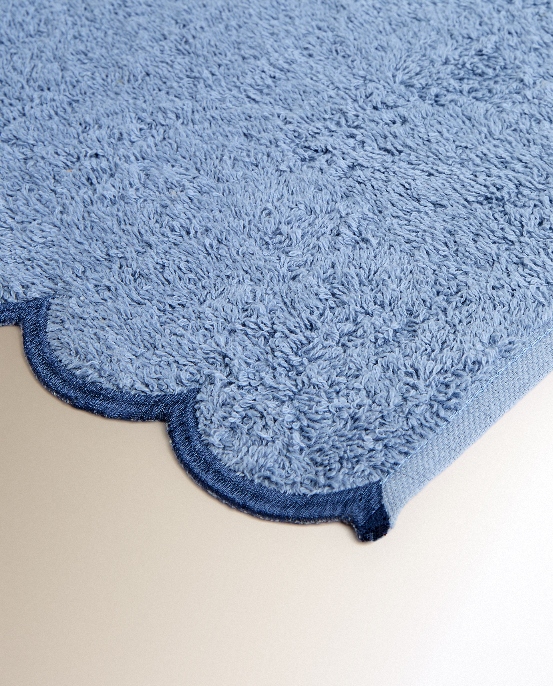Toalla de baño algodón 500 gr/m2 Ondas - Azul Tocador Azul-3