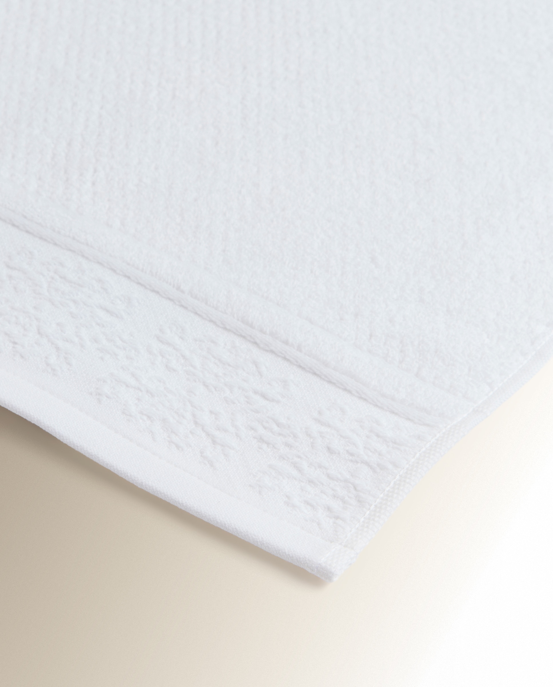 Toalla de baño algodón 550 gr/m2 Baroque - Blanco Tocador Blanco-3