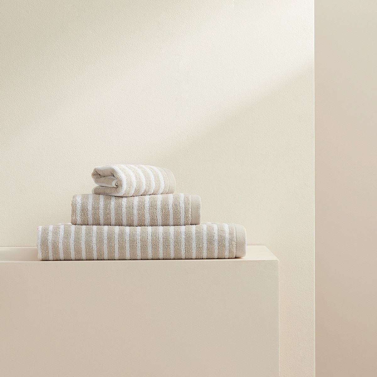 Imagen 0 de Toalla de baño algodón 450 gr/m2 Bande Basics El Corte Inglés