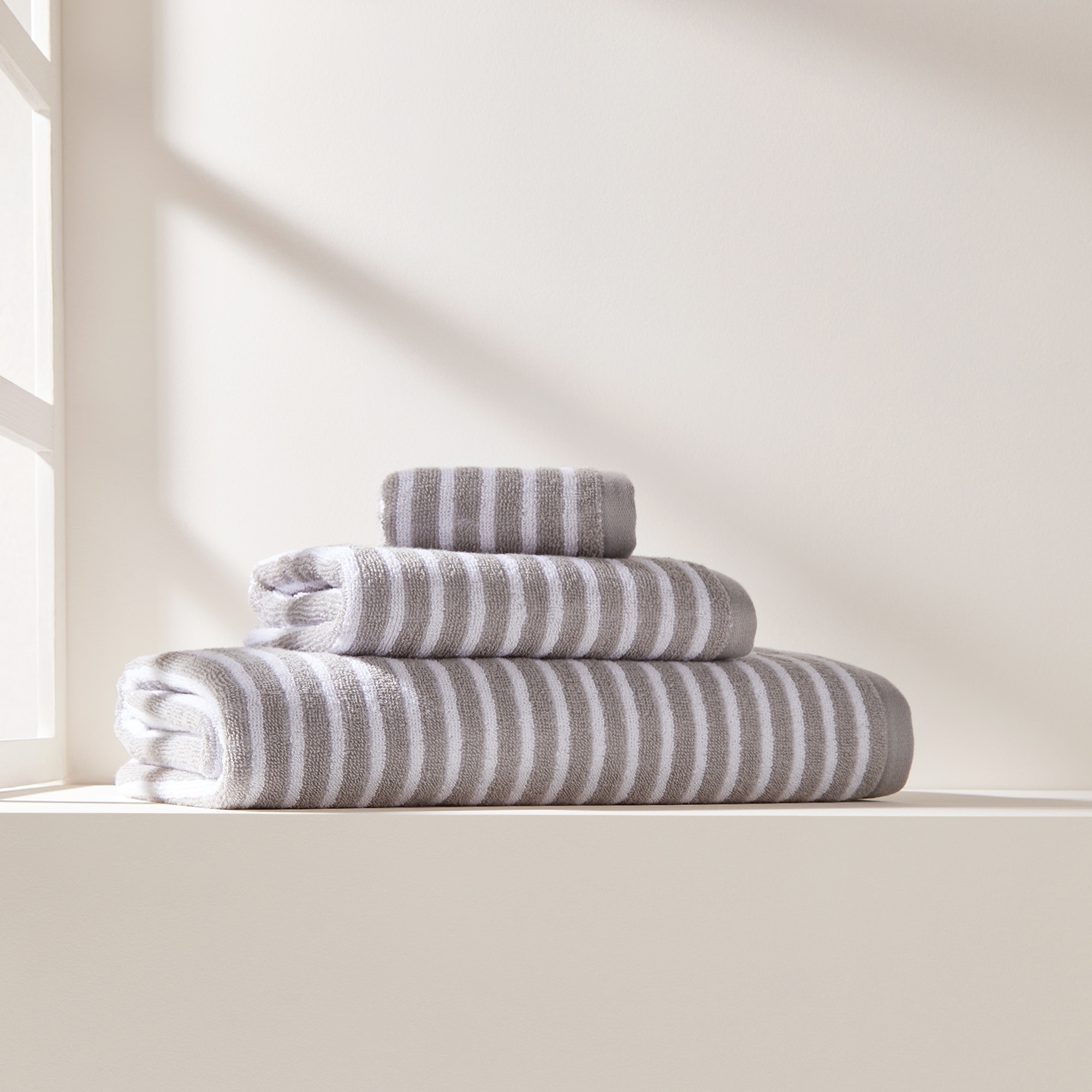 Imagen 0 de Toalla de baño algodón 450 gr/m2 Bande Basics El Corte Inglés