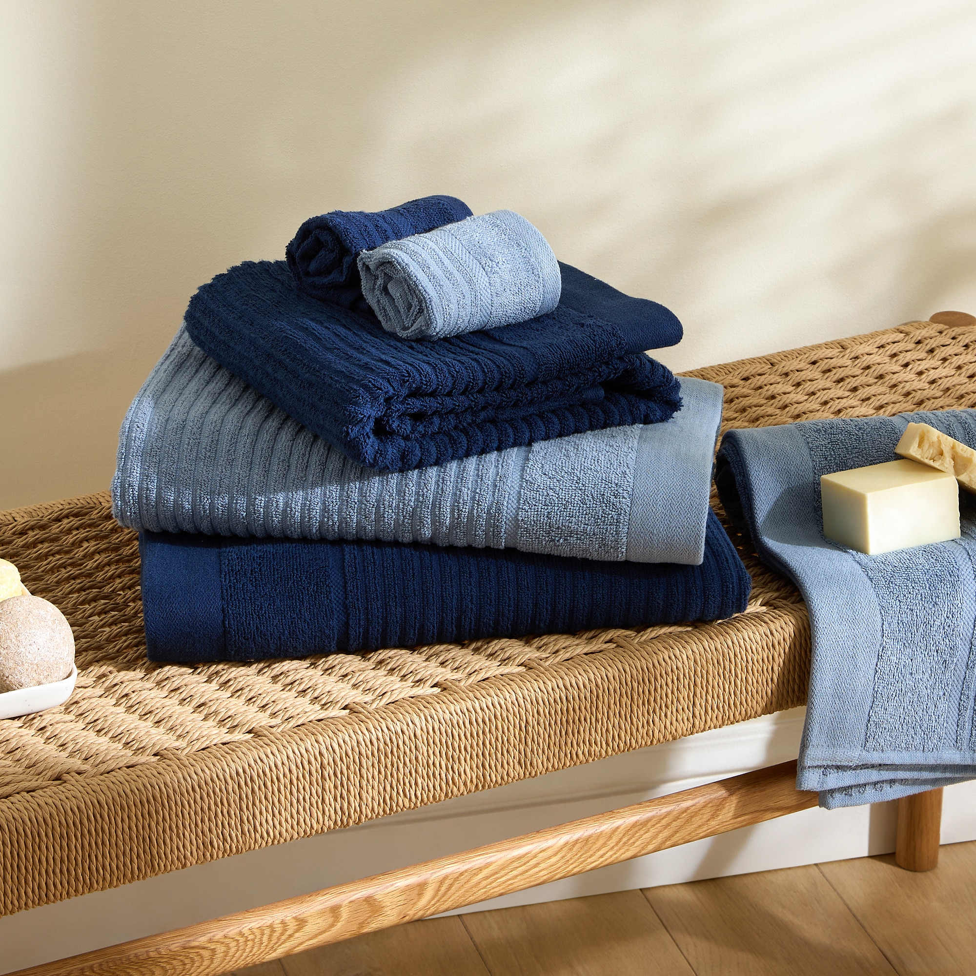 Imagen 0 de Juego de 6 toallas algodón 450 gr/m2 Amberes..